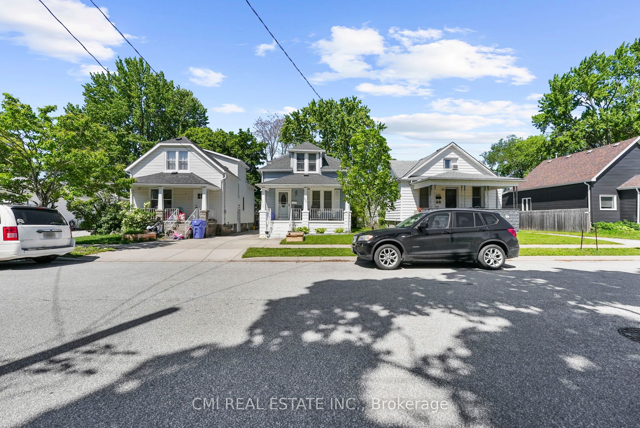 433 Lydia Street Property Photo 2