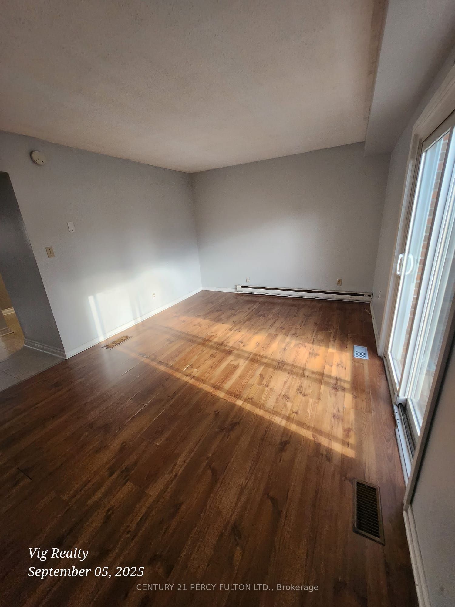 100 Brownleigh Avenue 276 Property Photo 6