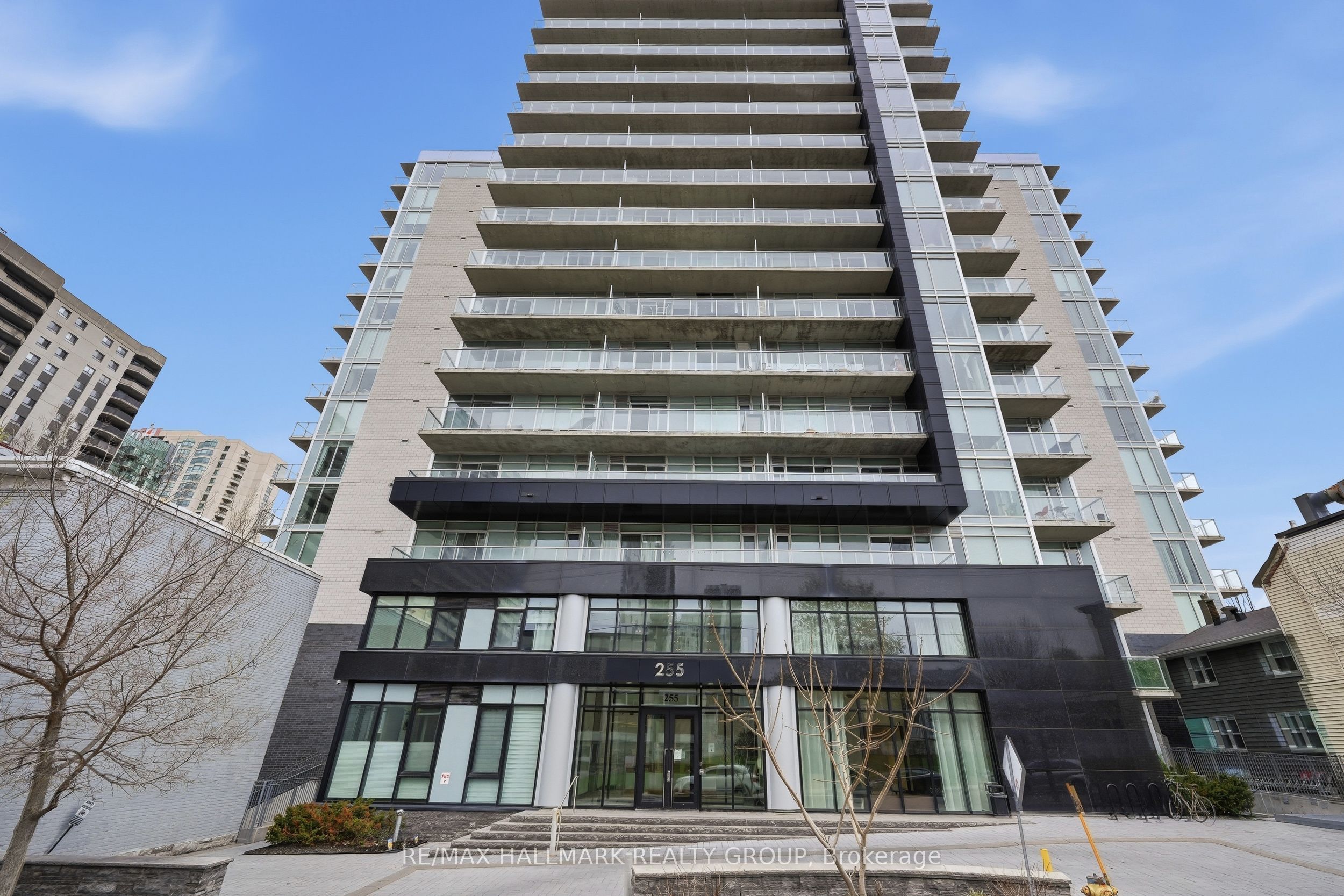 255 Bay Street 106 Property Photo 1