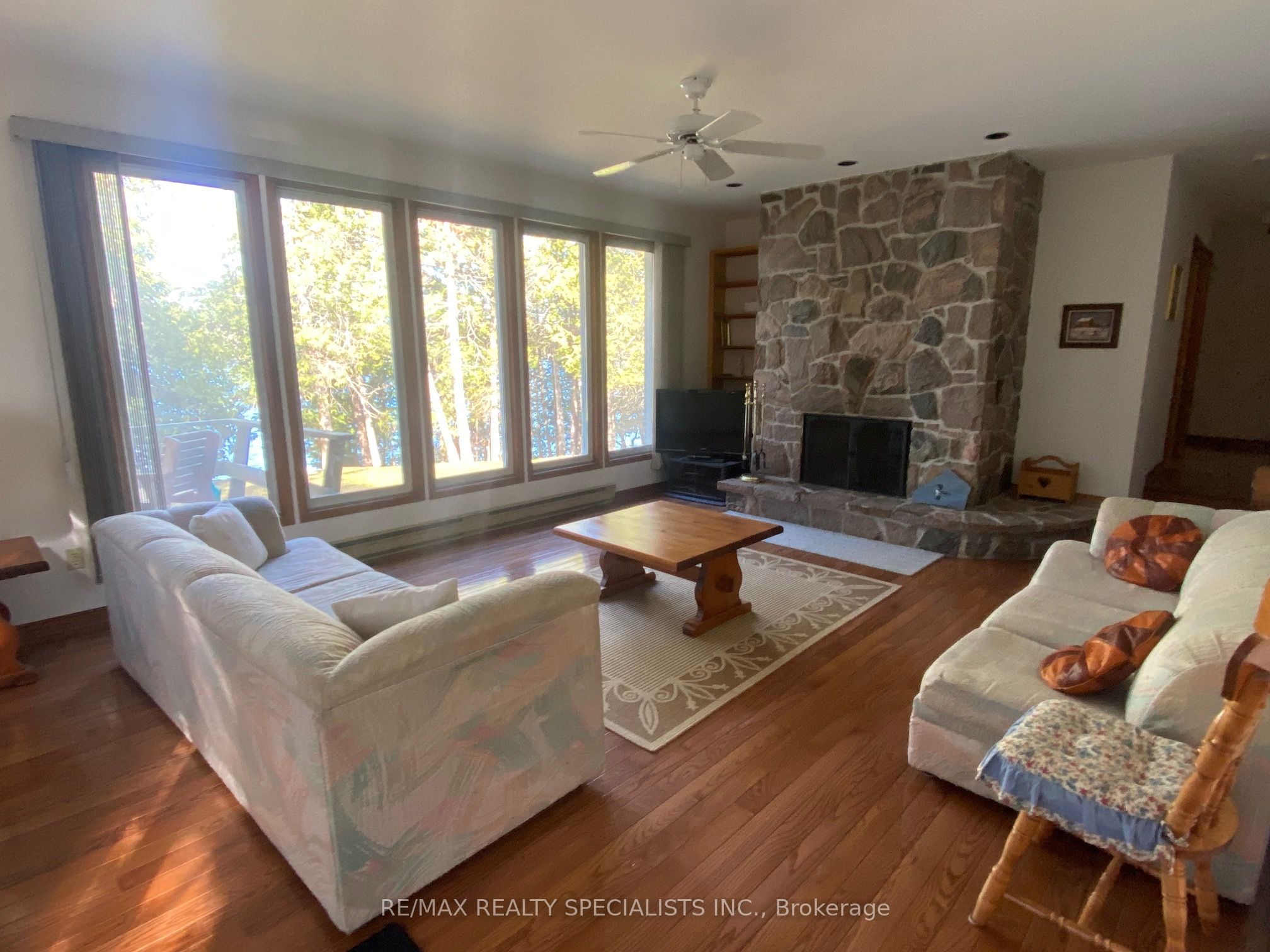 384 Indian Point Road Property Photo 8