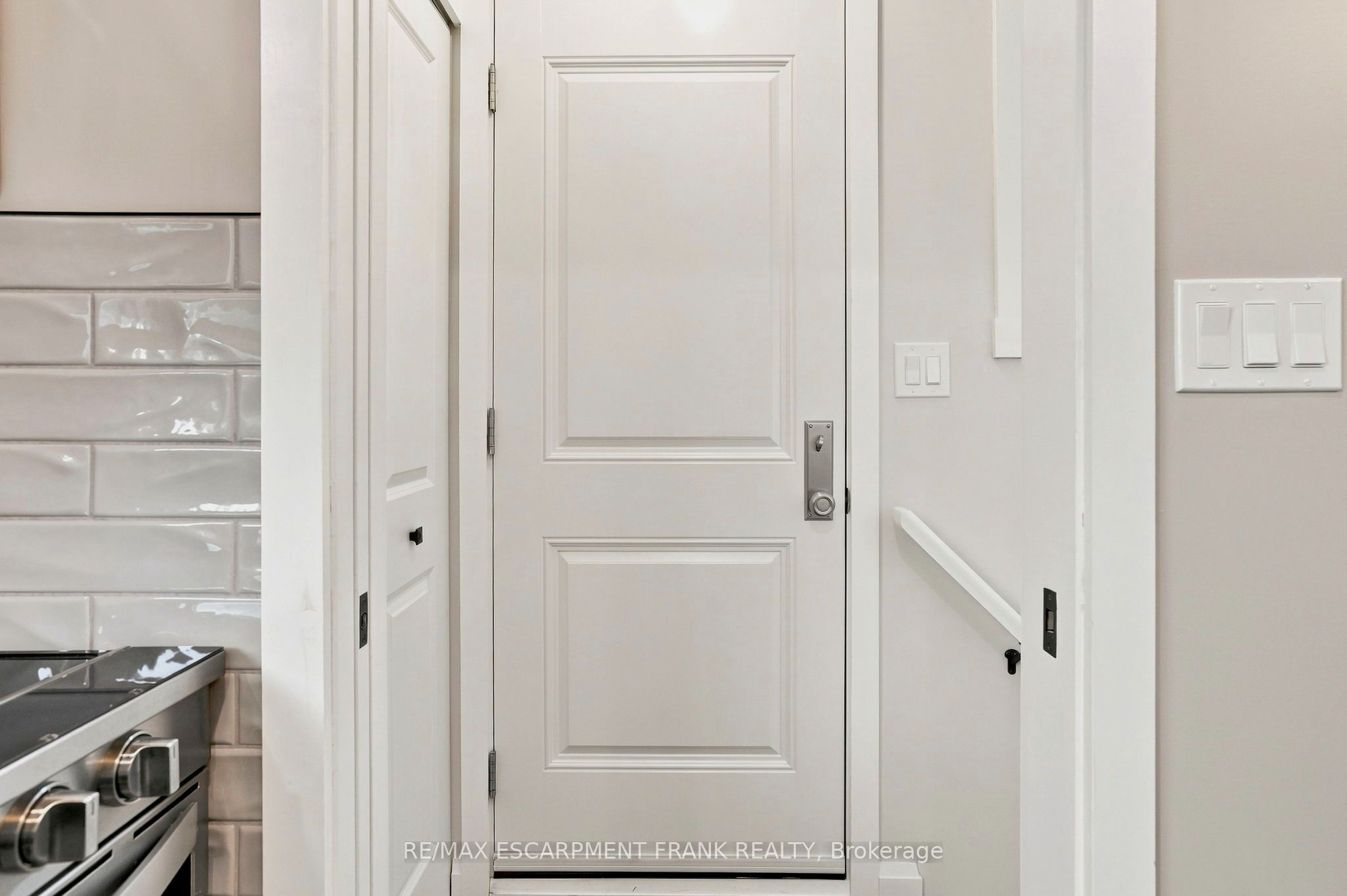 1008 Garth Street Property Photo 15