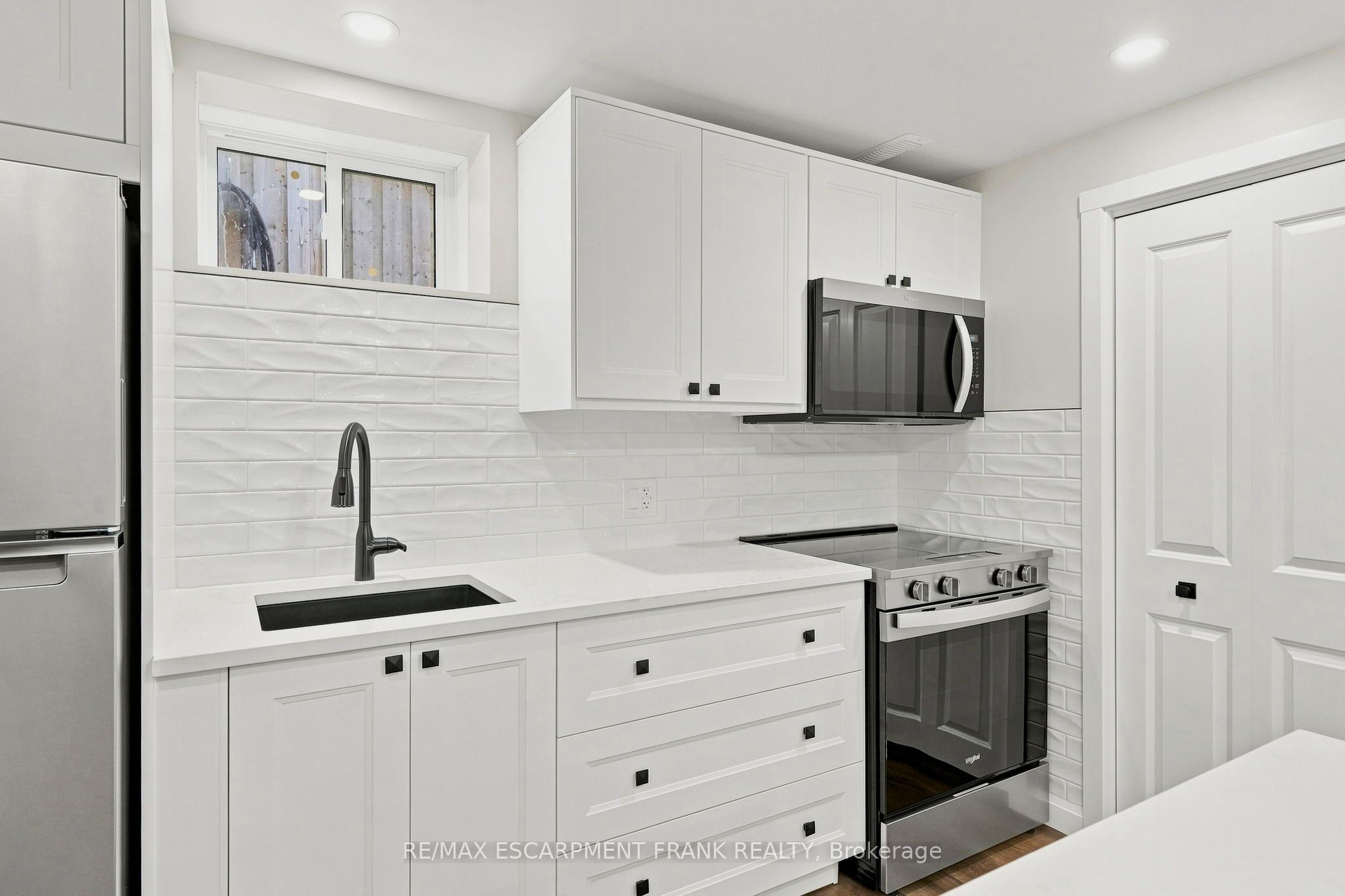 1008 Garth Street Property Photo 31