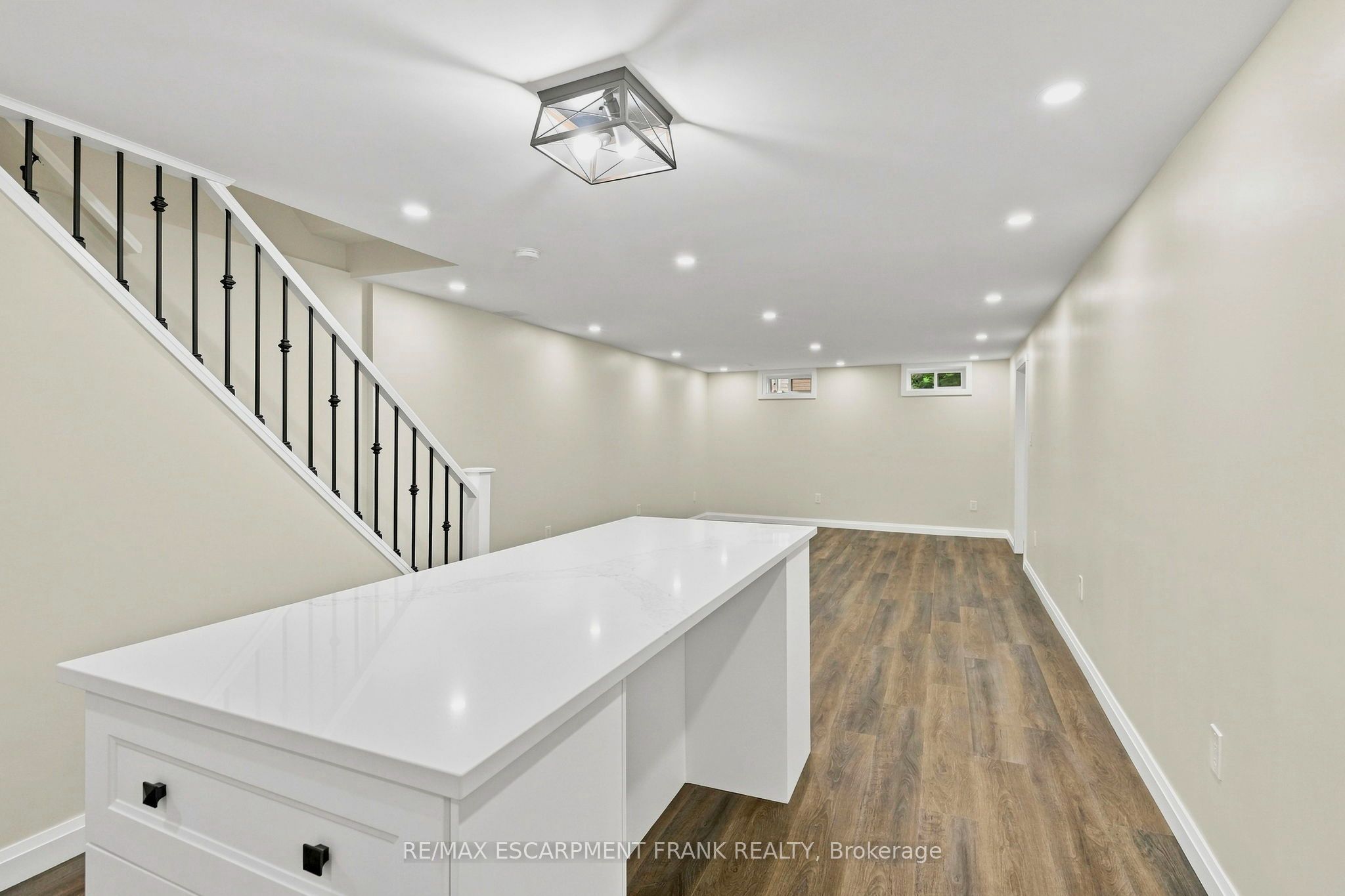 1008 Garth Street Property Photo 34