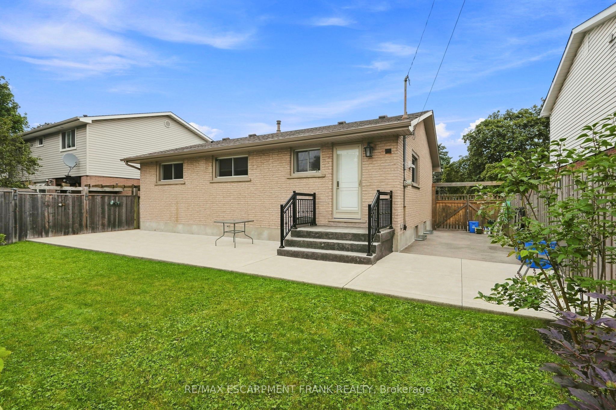 1008 Garth Street Property Photo 44