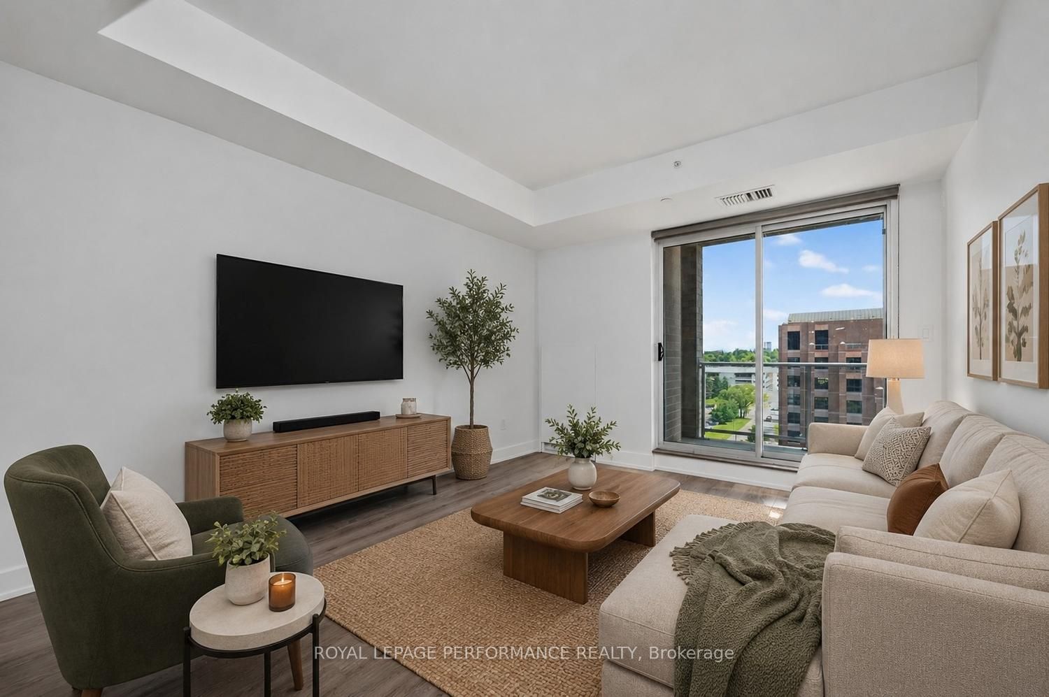 100 Champagne Avenue S 903 Property Photo 6
