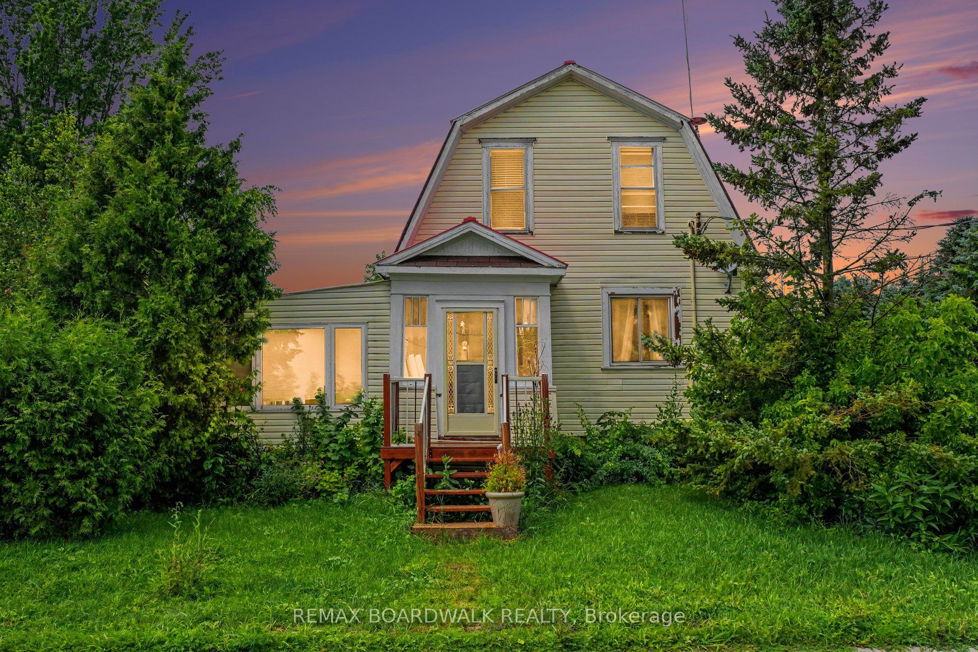 11049 Gilmour Road Property Photo 1
