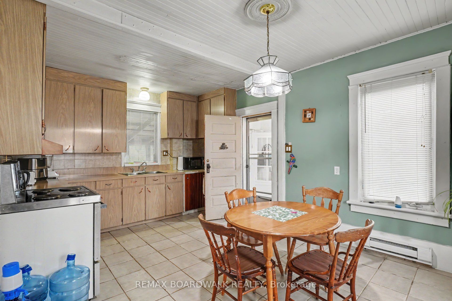 11049 Gilmour Road Property Photo 9