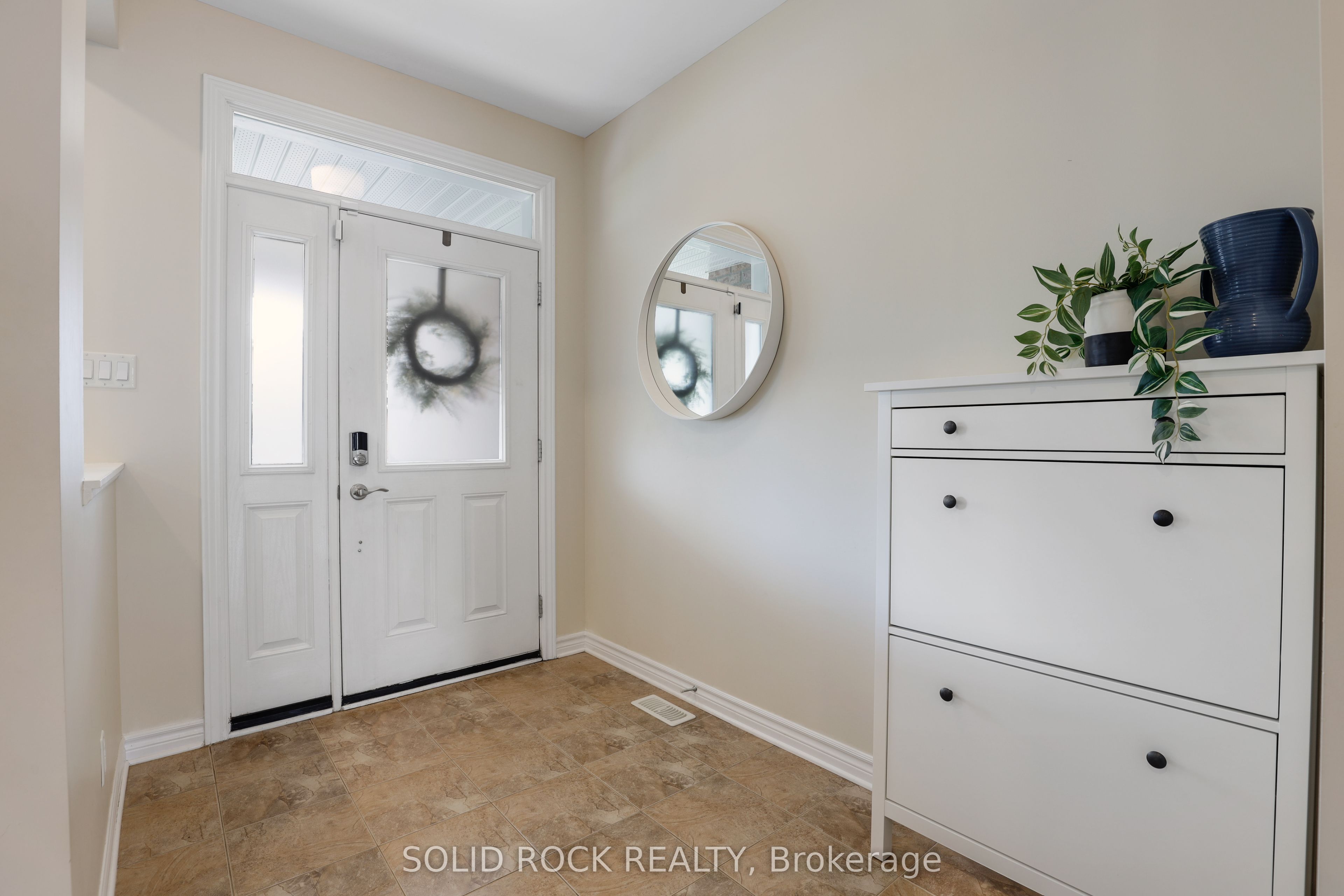 703 Mashkig Avenue Property Photo 4