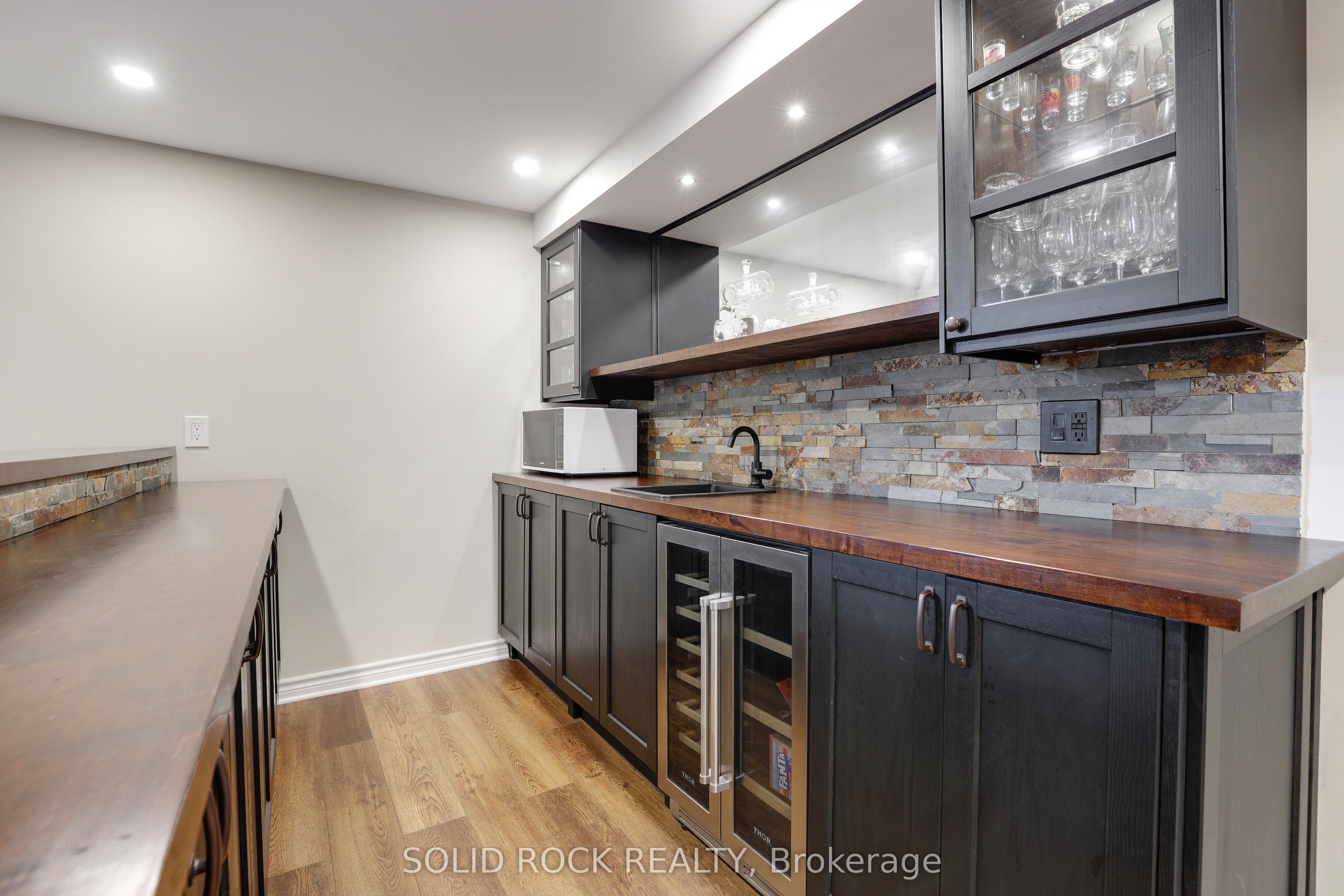 703 Mashkig Avenue Property Photo 34