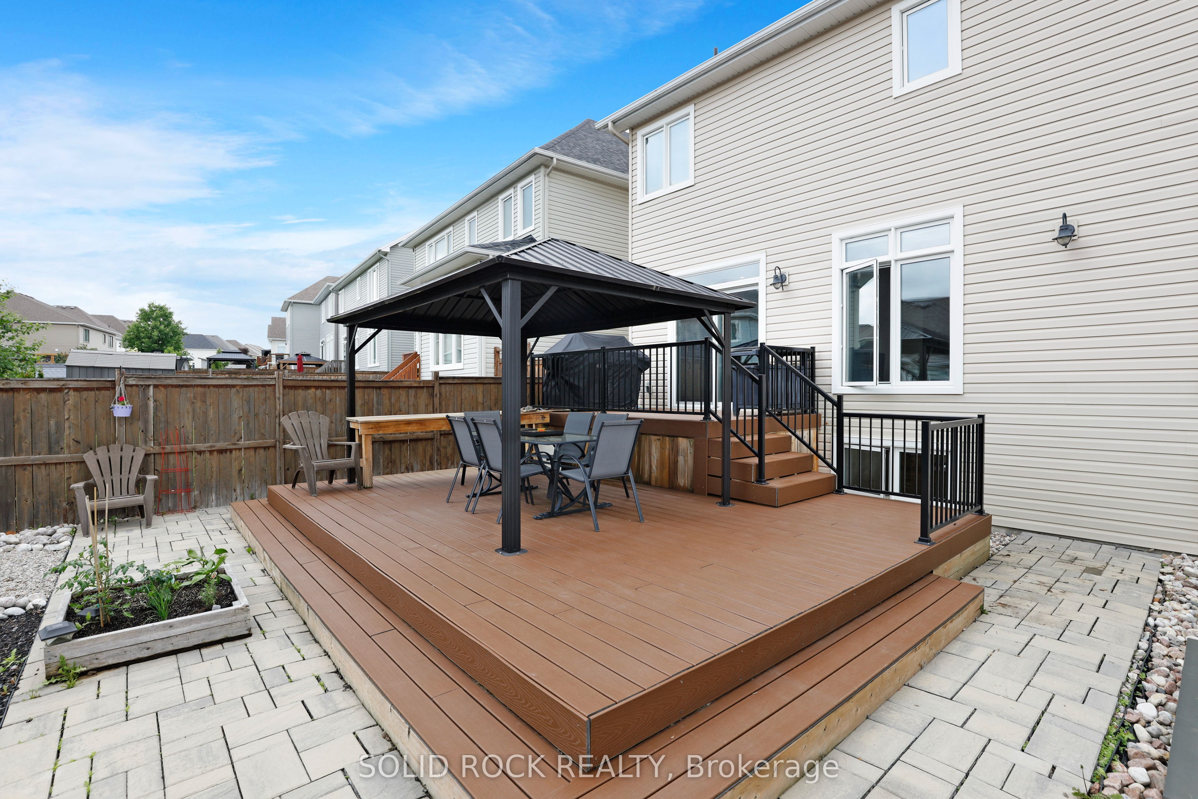 703 Mashkig Avenue Property Photo 37