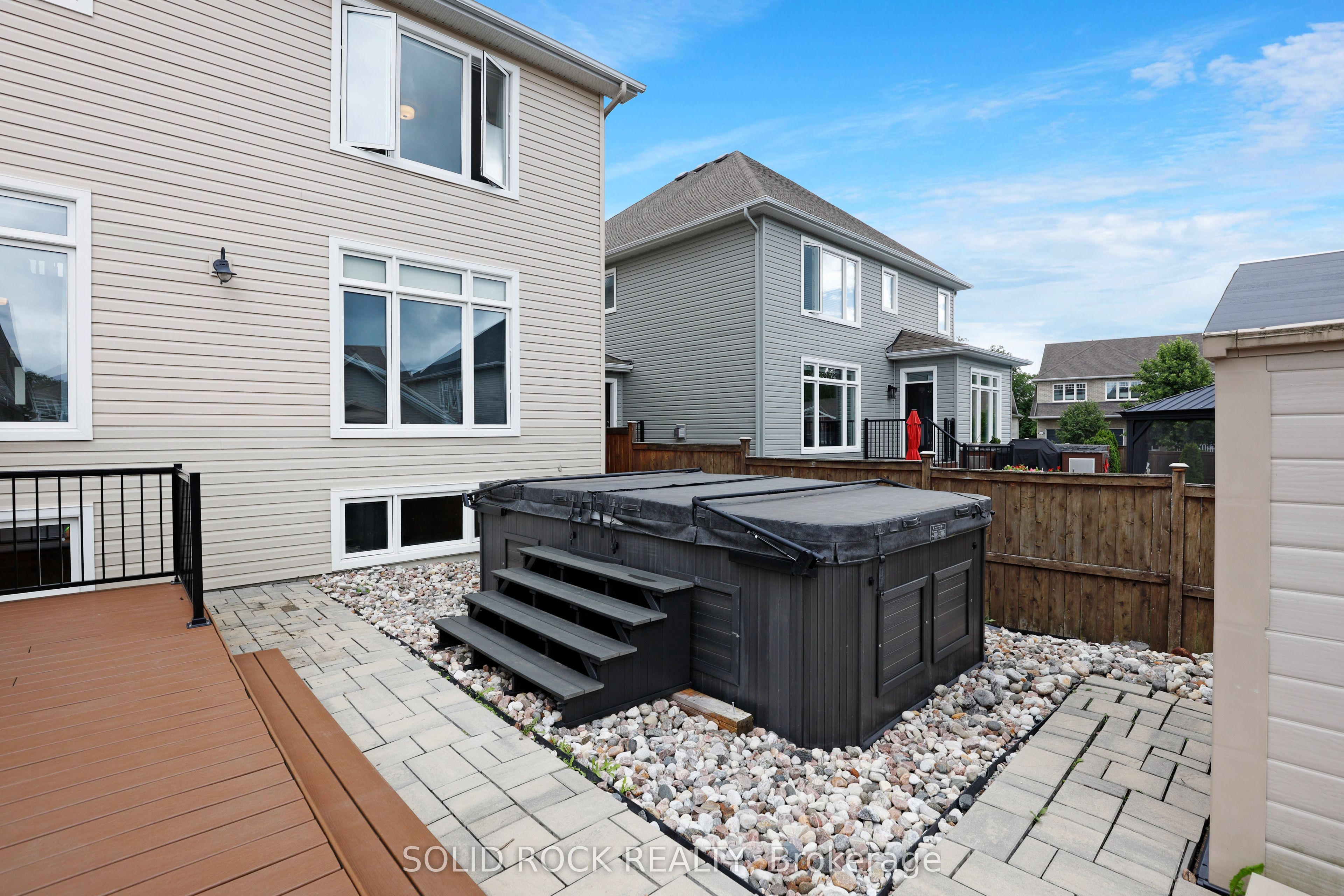 703 Mashkig Avenue Property Photo 40