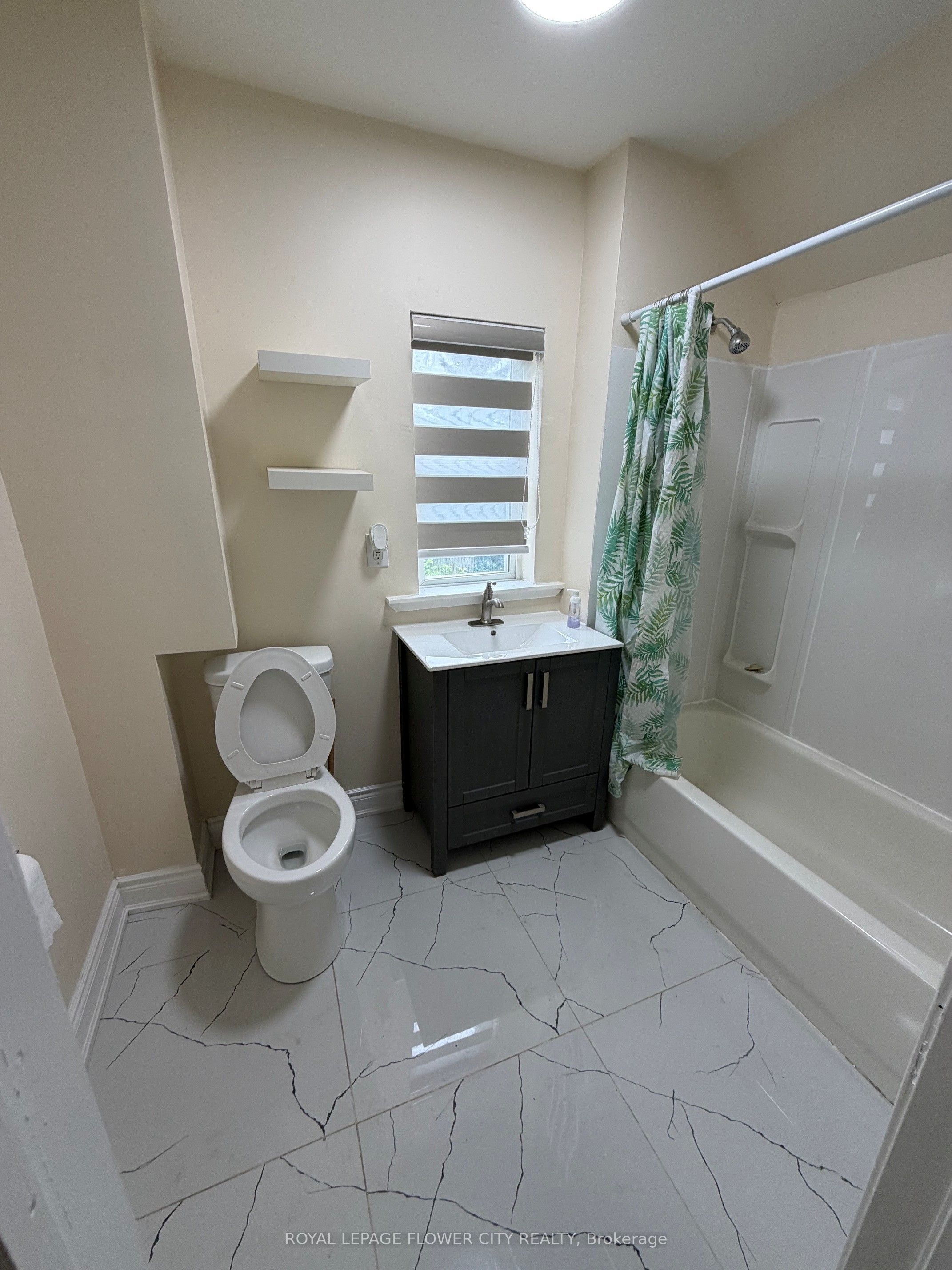 36 St Georges Avenue E Property Photo 9