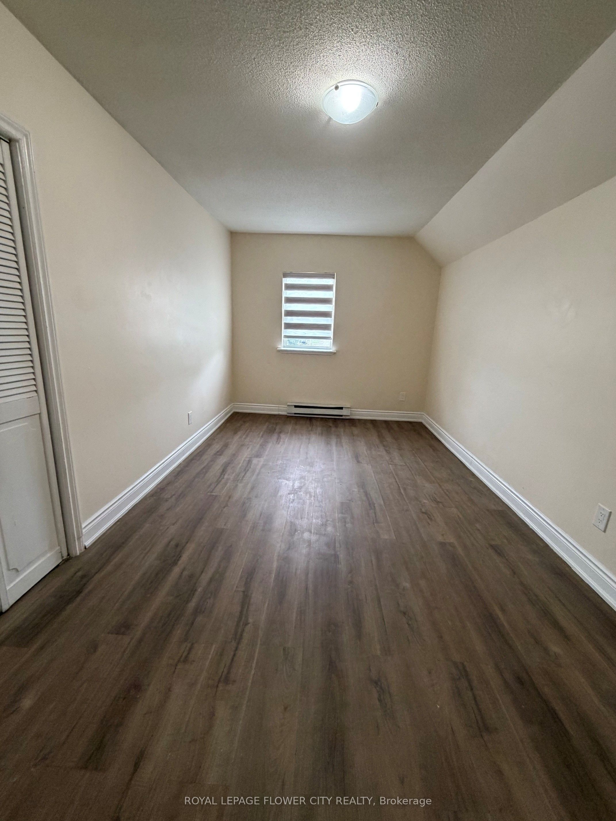 36 St Georges Avenue E Property Photo 11