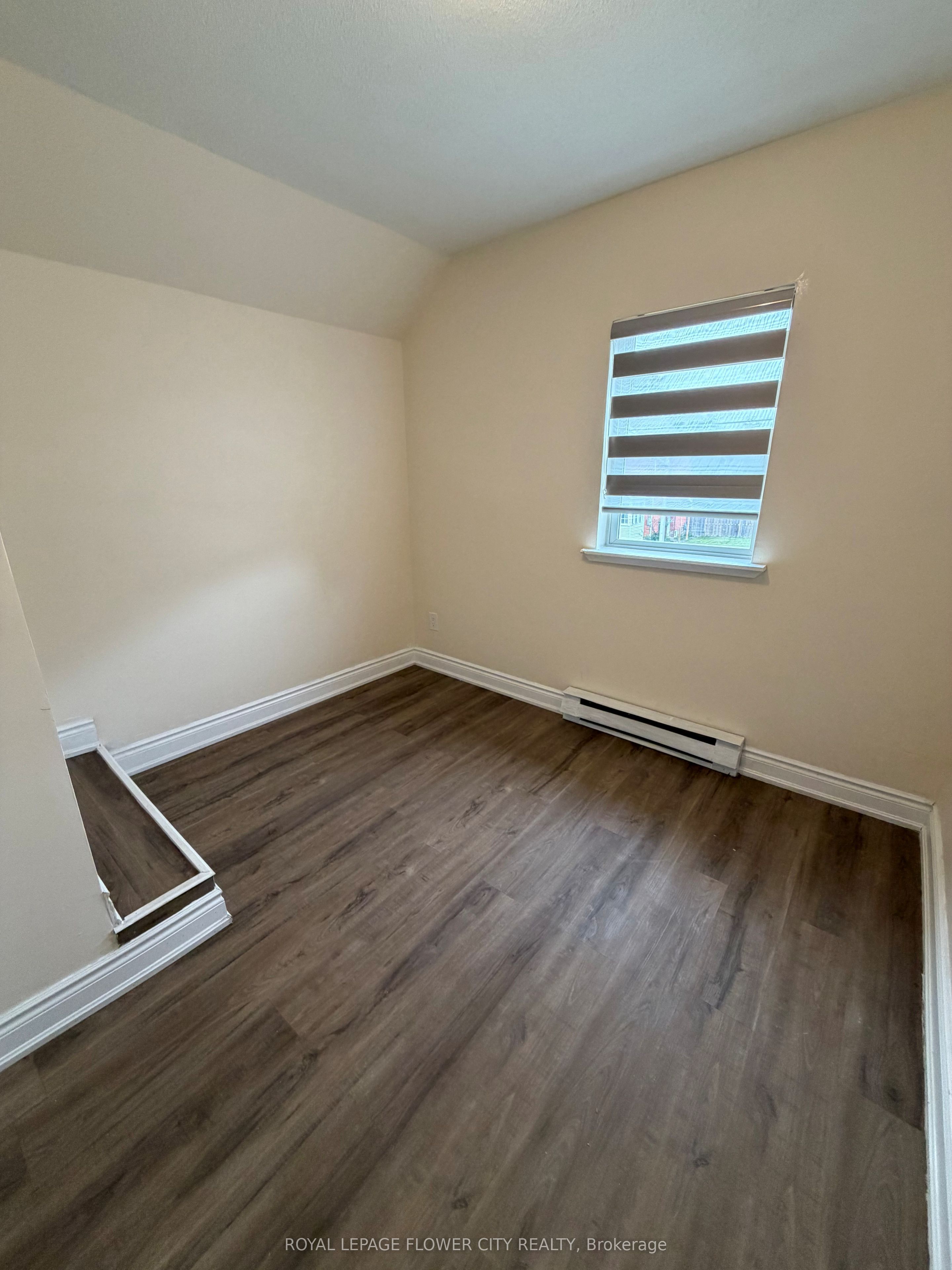 36 St Georges Avenue E Property Photo 13