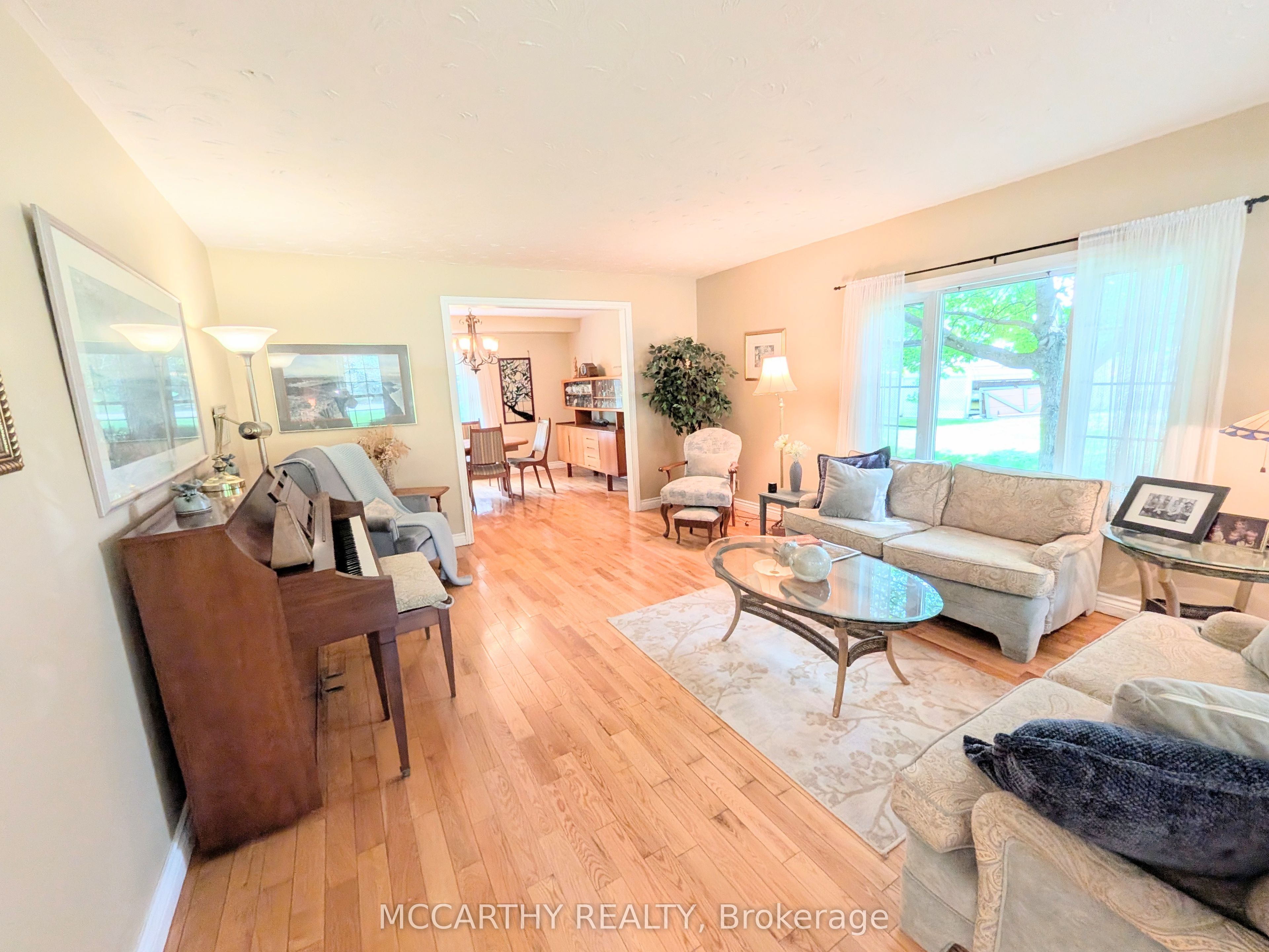 11 Lynda Avenue Property Photo 7