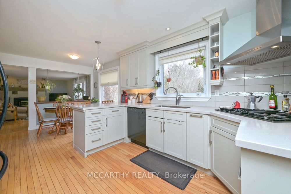 11 Lynda Avenue Property Photo 10