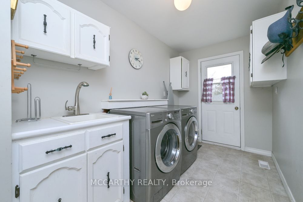 11 Lynda Avenue Property Photo 16