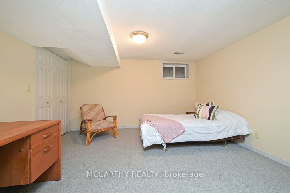 11 Lynda Avenue Property Photo 31