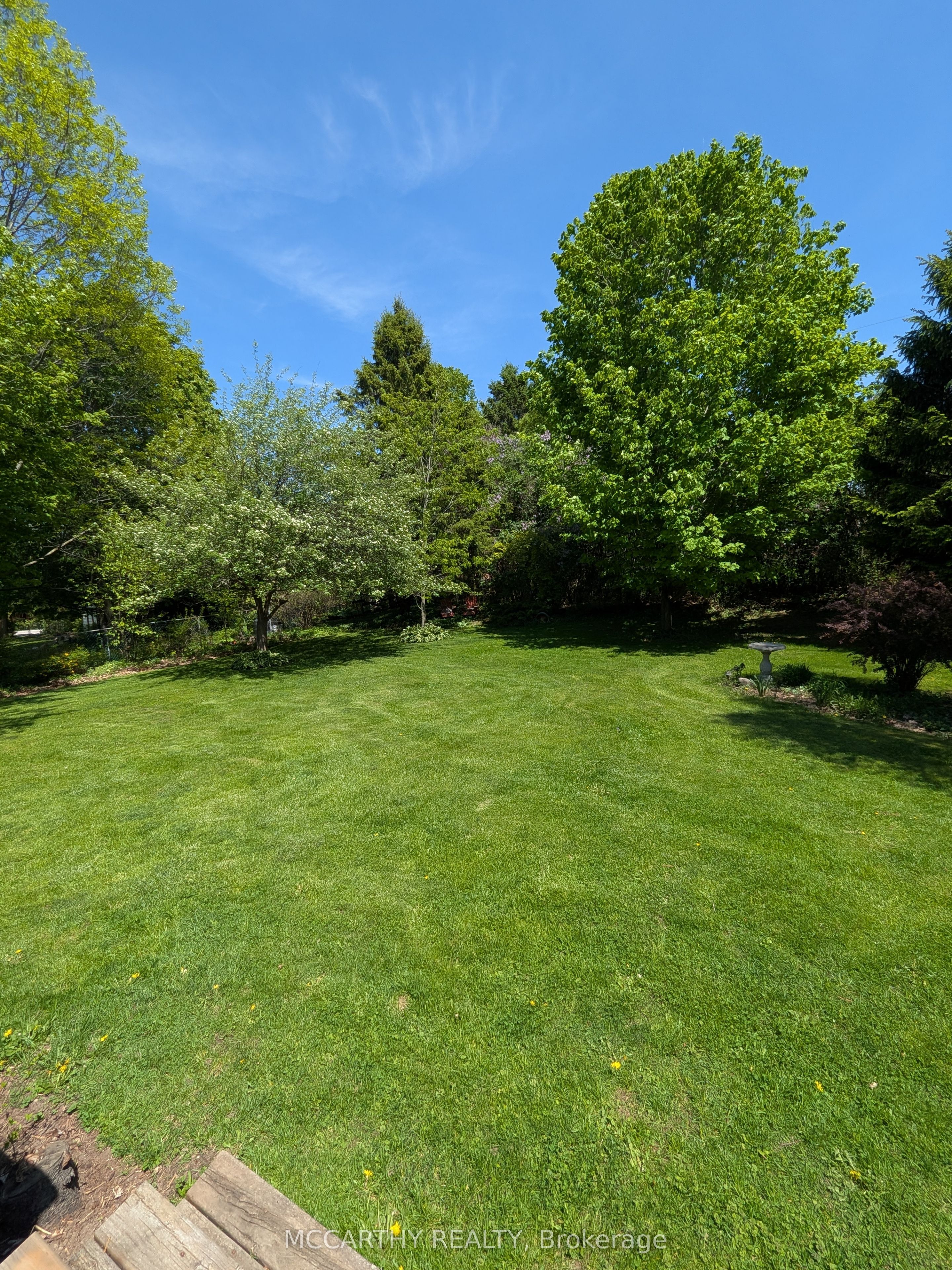 11 Lynda Avenue Property Photo 35