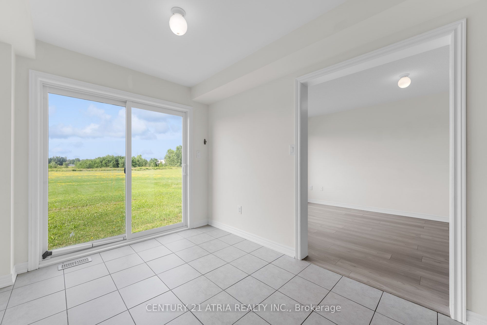 422 Krotz Street W Property Photo 6