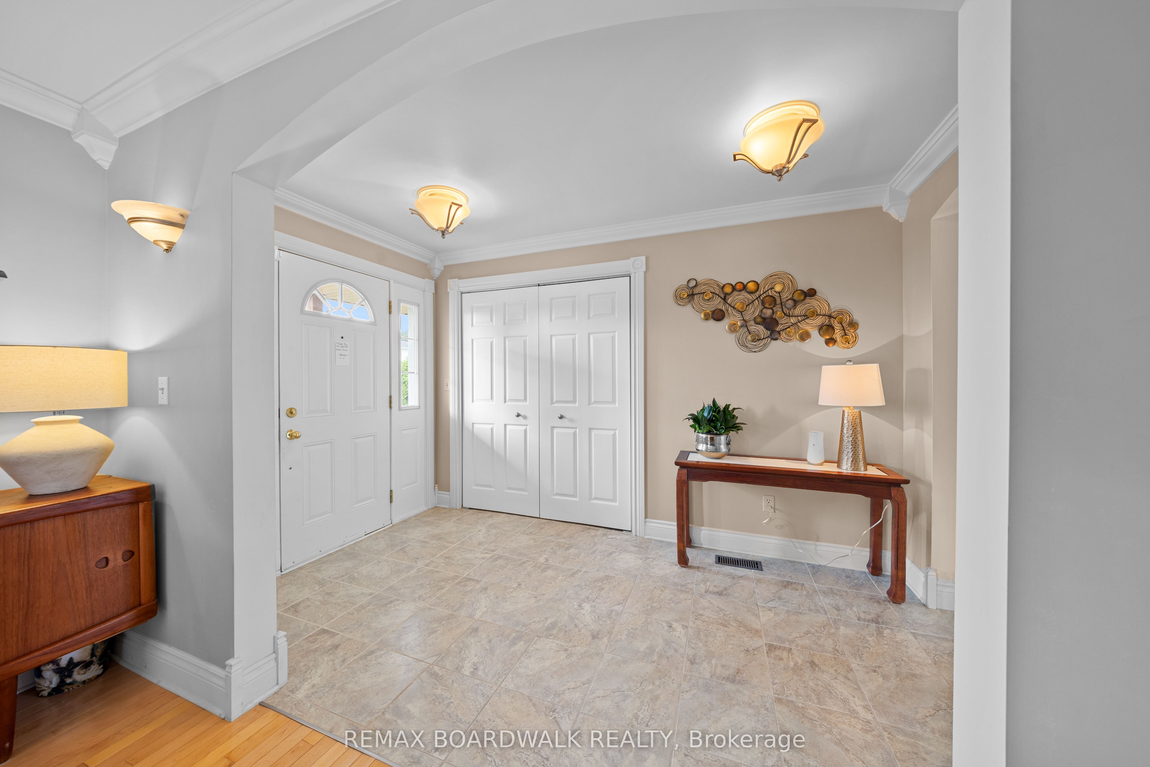 955 Lacroix Road Property Photo 4