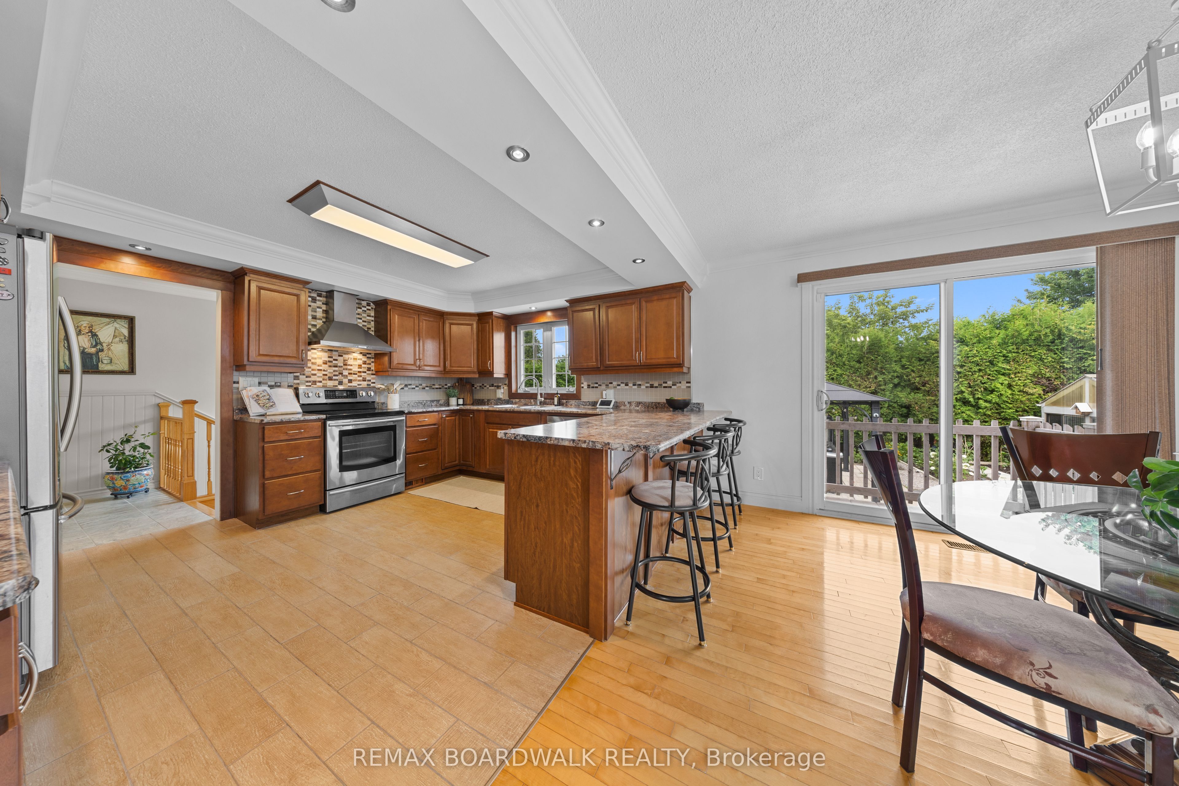 955 Lacroix Road Property Photo 15