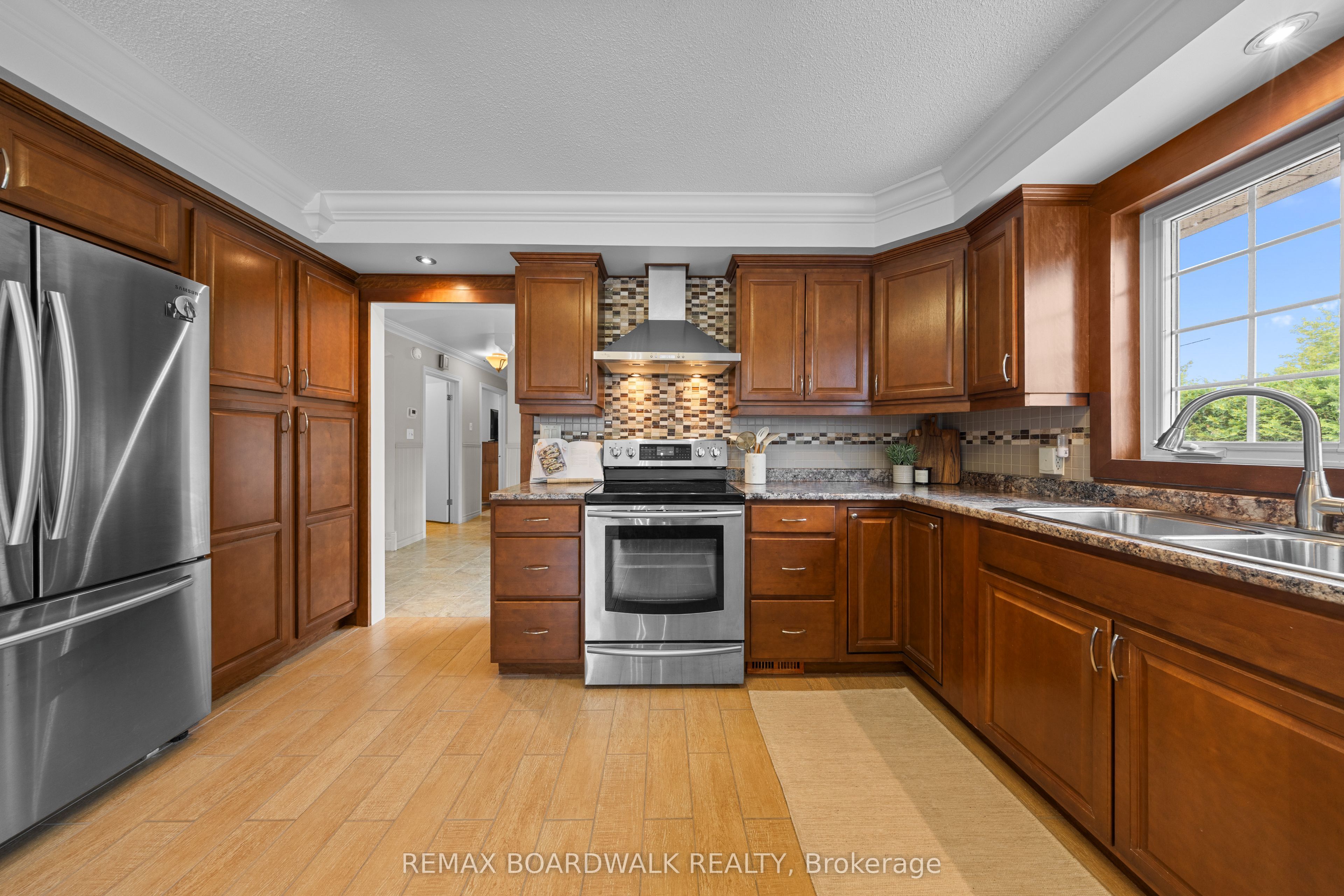 955 Lacroix Road Property Photo 18