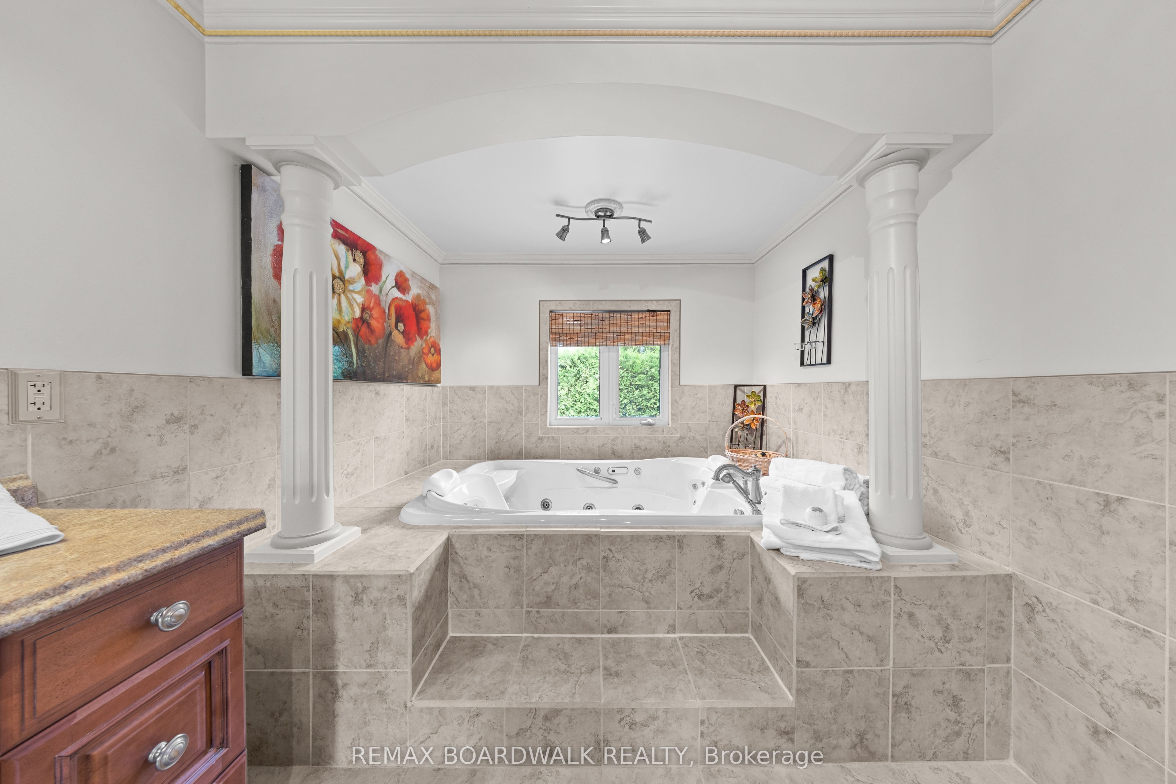 955 Lacroix Road Property Photo 26