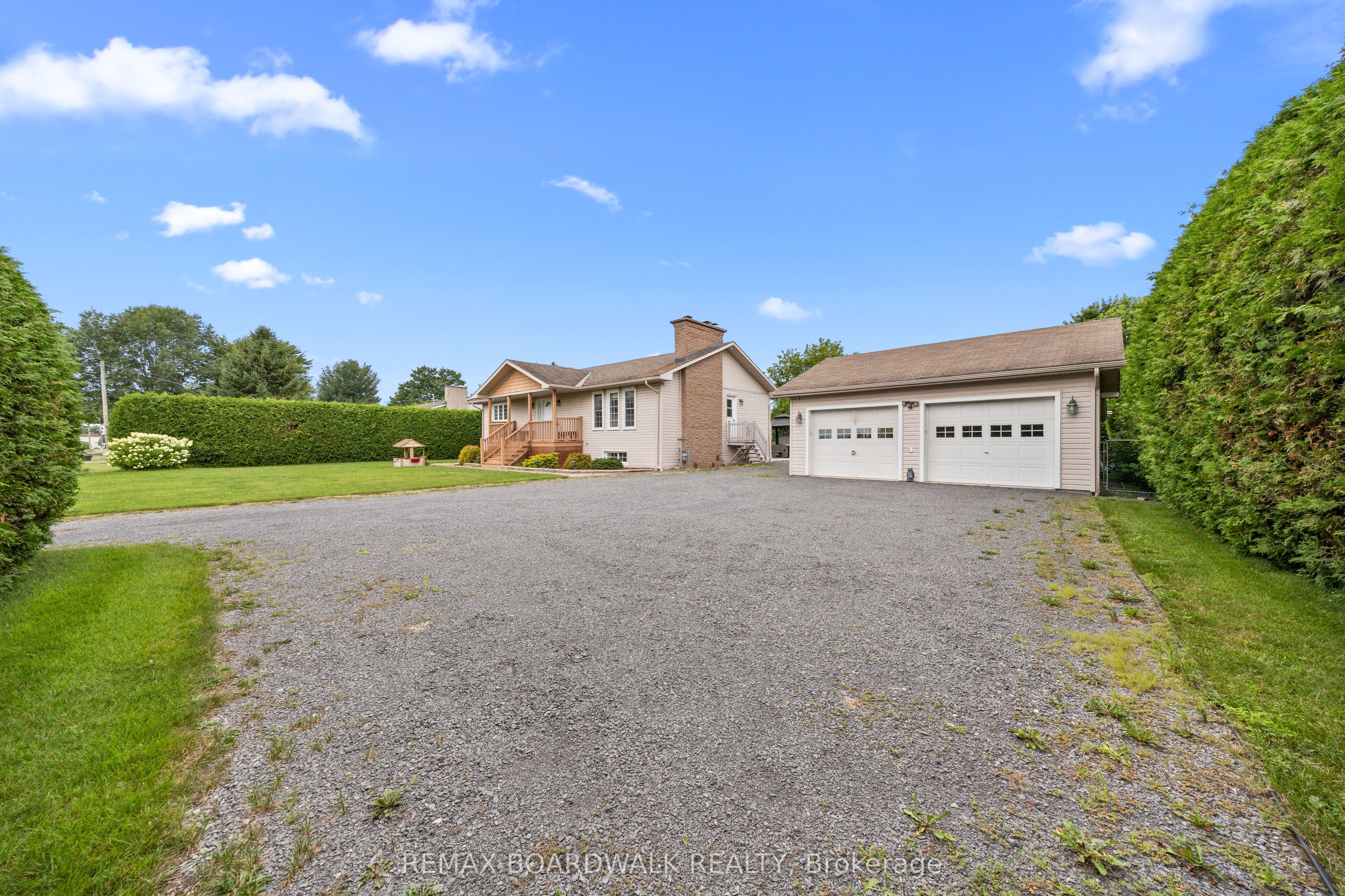 955 Lacroix Road Property Photo 46