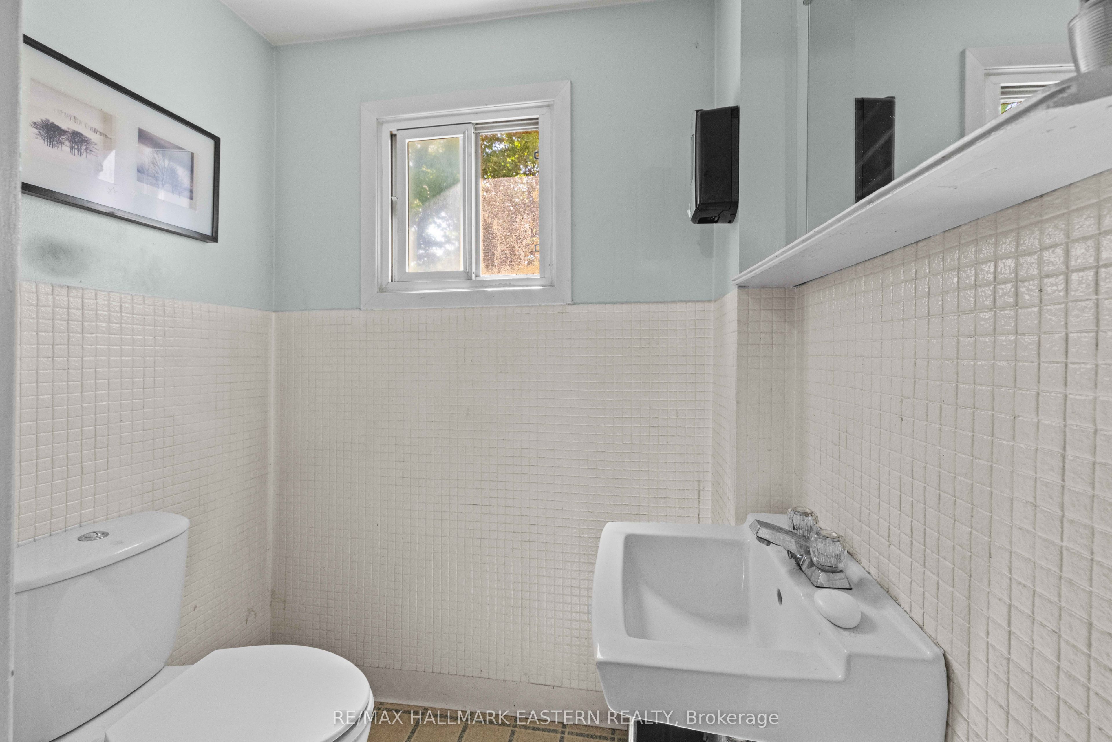 220 Dublin Street Property Photo 12