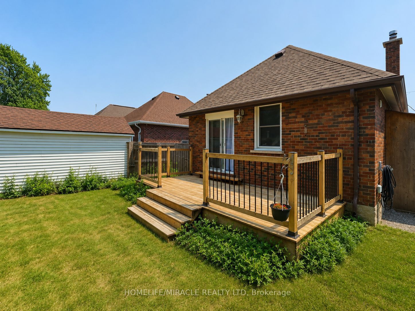 6523 Barker Street Main Property Photo 14
