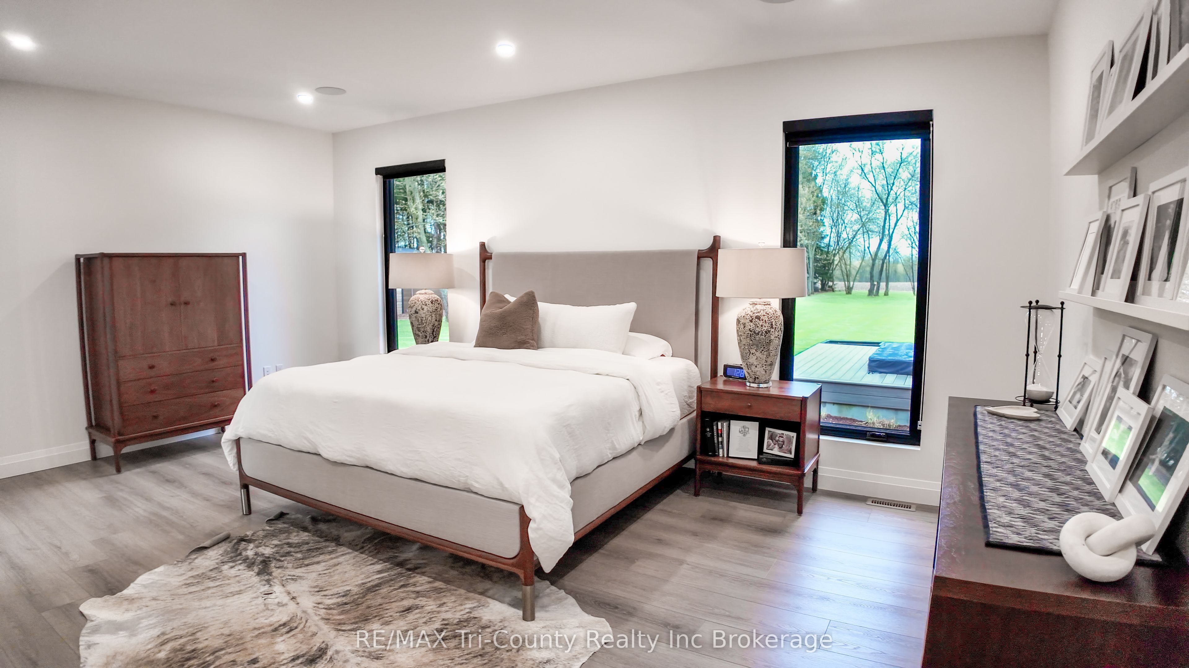 8987 Powers Road Property Photo 11