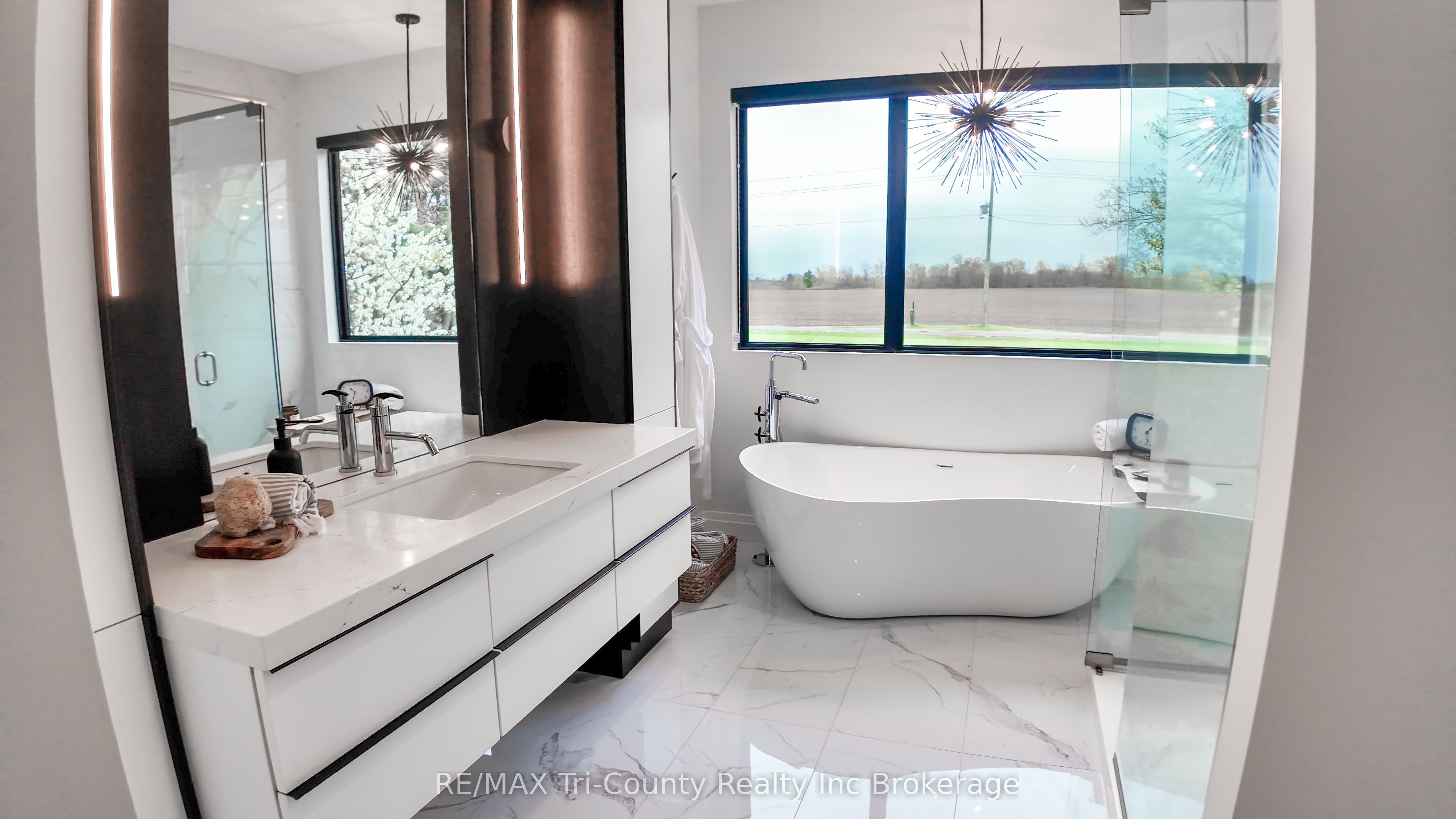 8987 Powers Road Property Photo 12