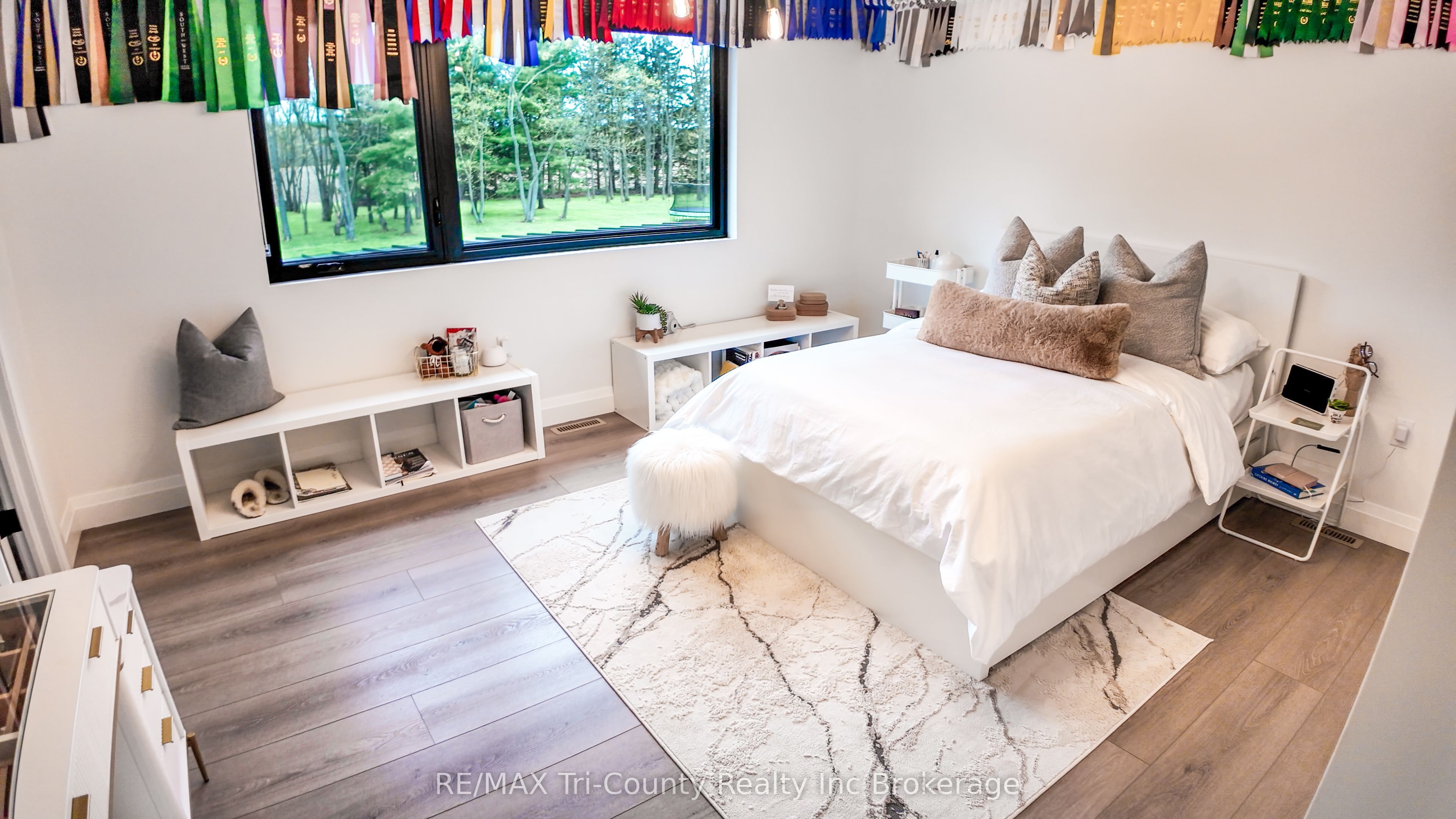 8987 Powers Road Property Photo 16