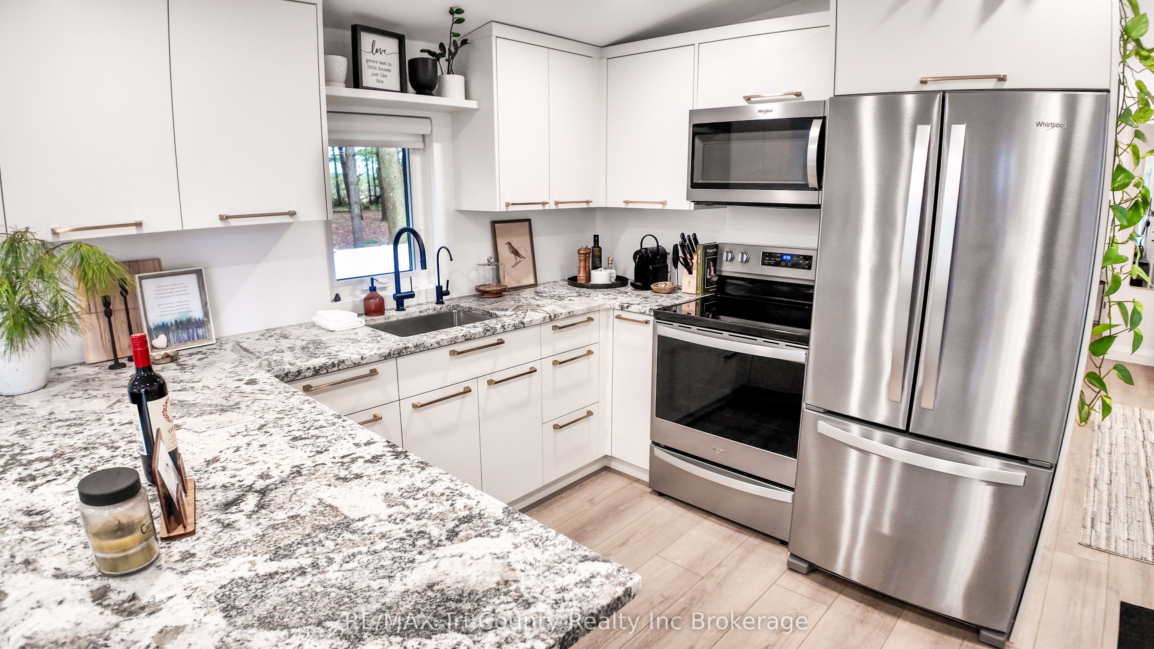 8987 Powers Road Property Photo 27