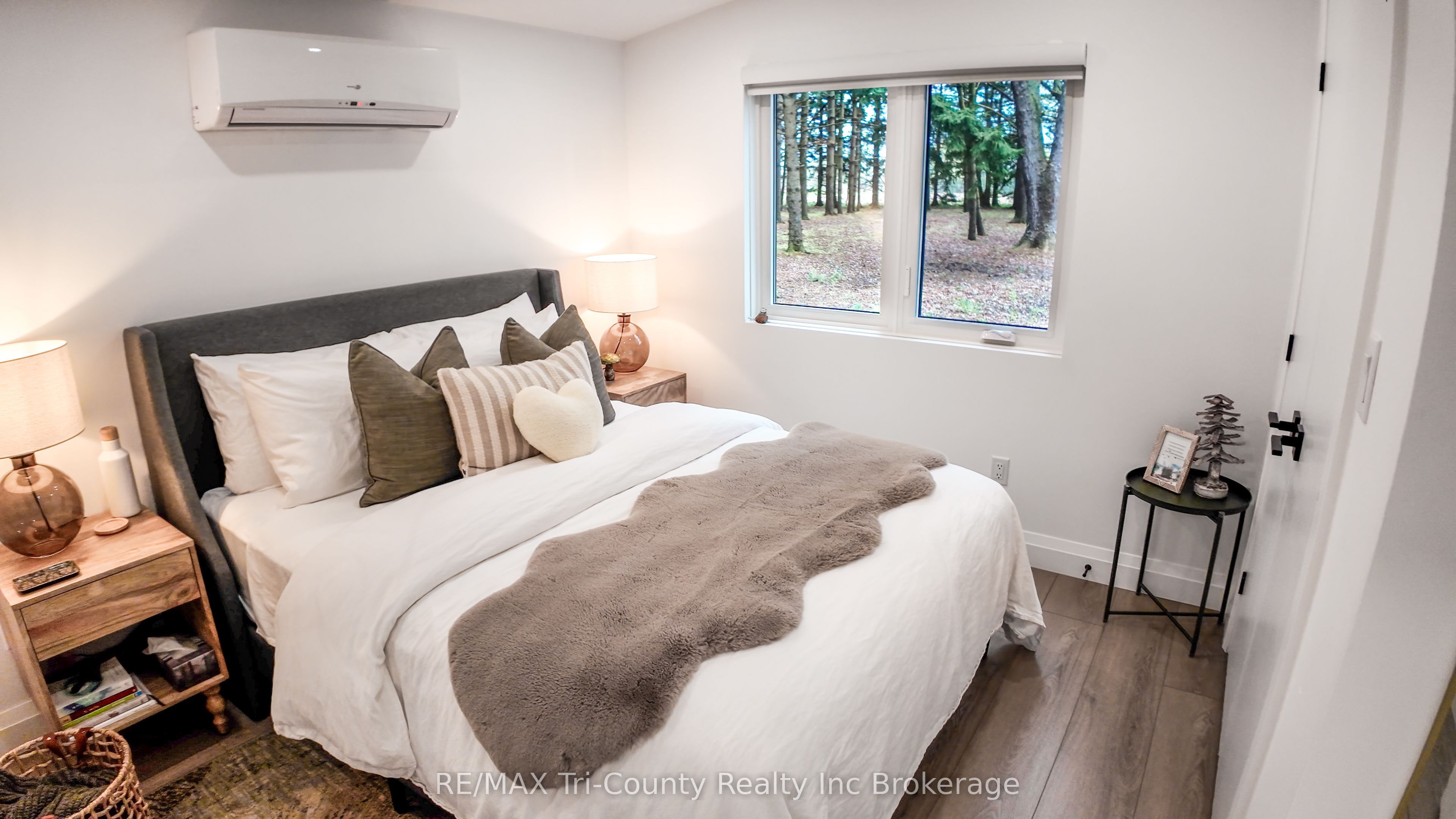 8987 Powers Road Property Photo 29