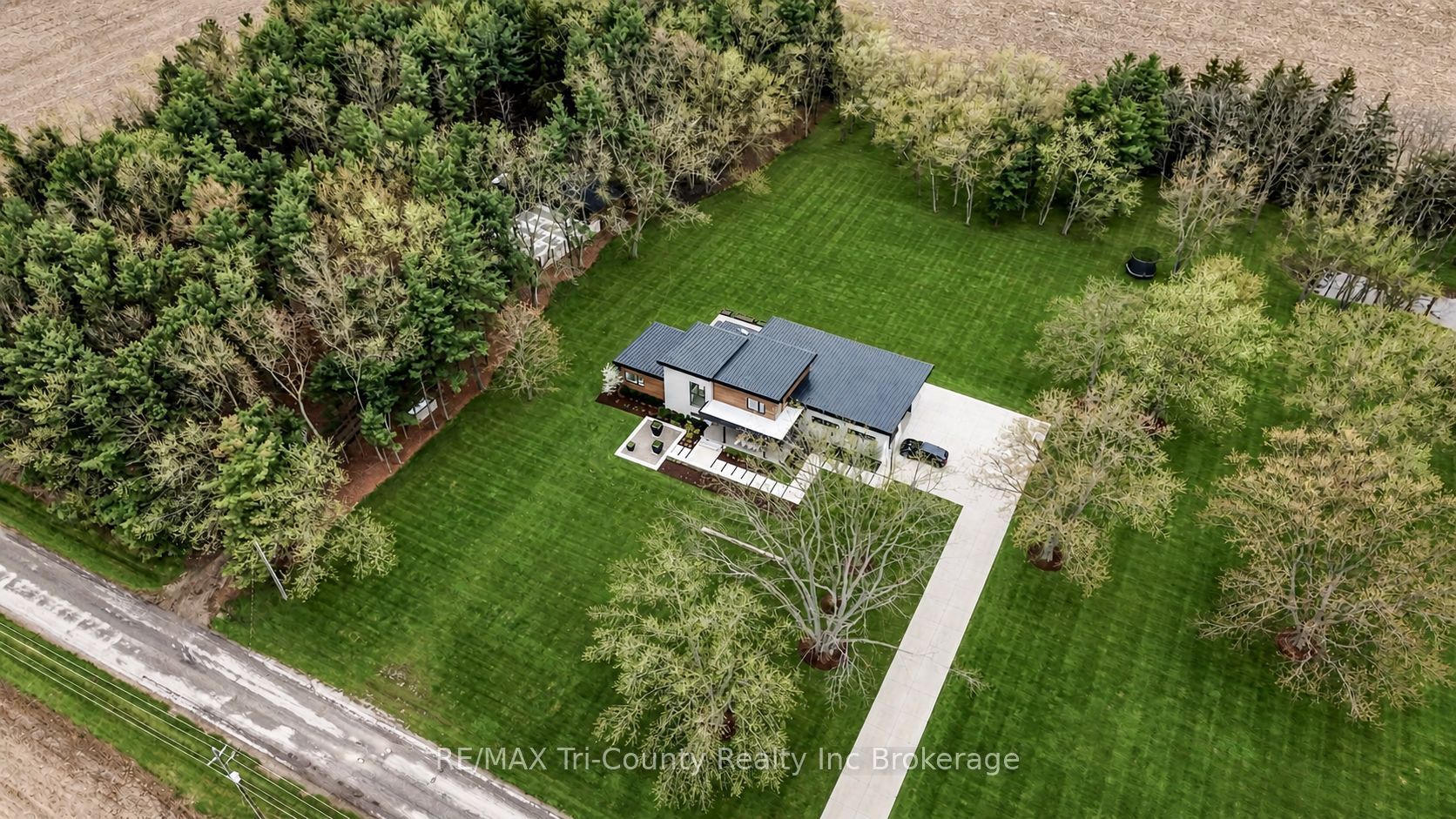 8987 Powers Road Property Photo 30