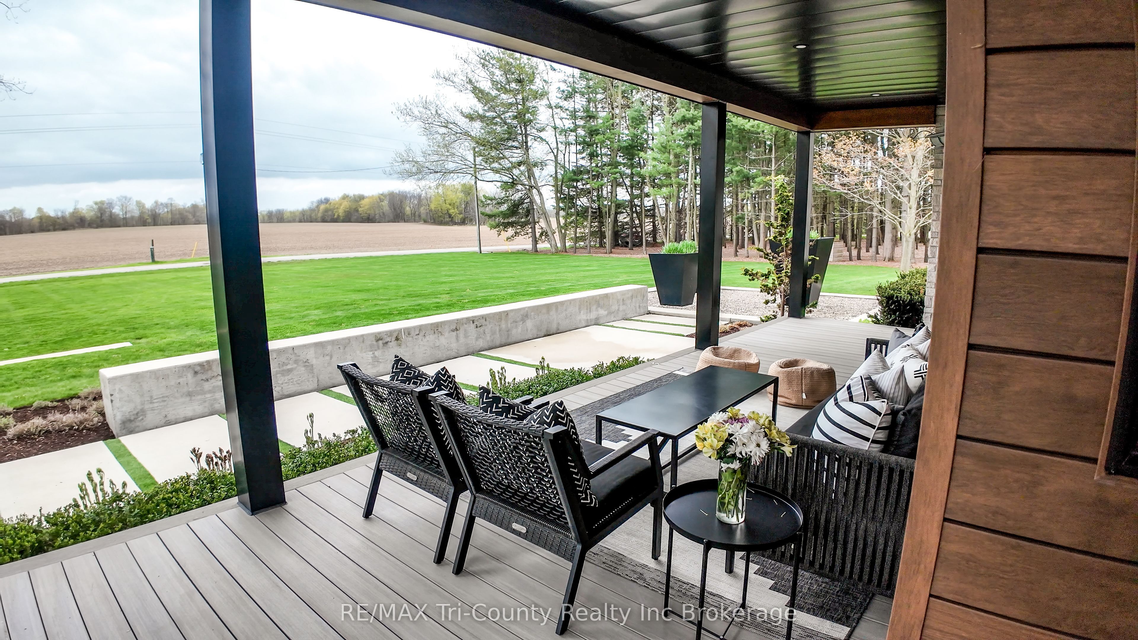 8987 Powers Road Property Photo 33
