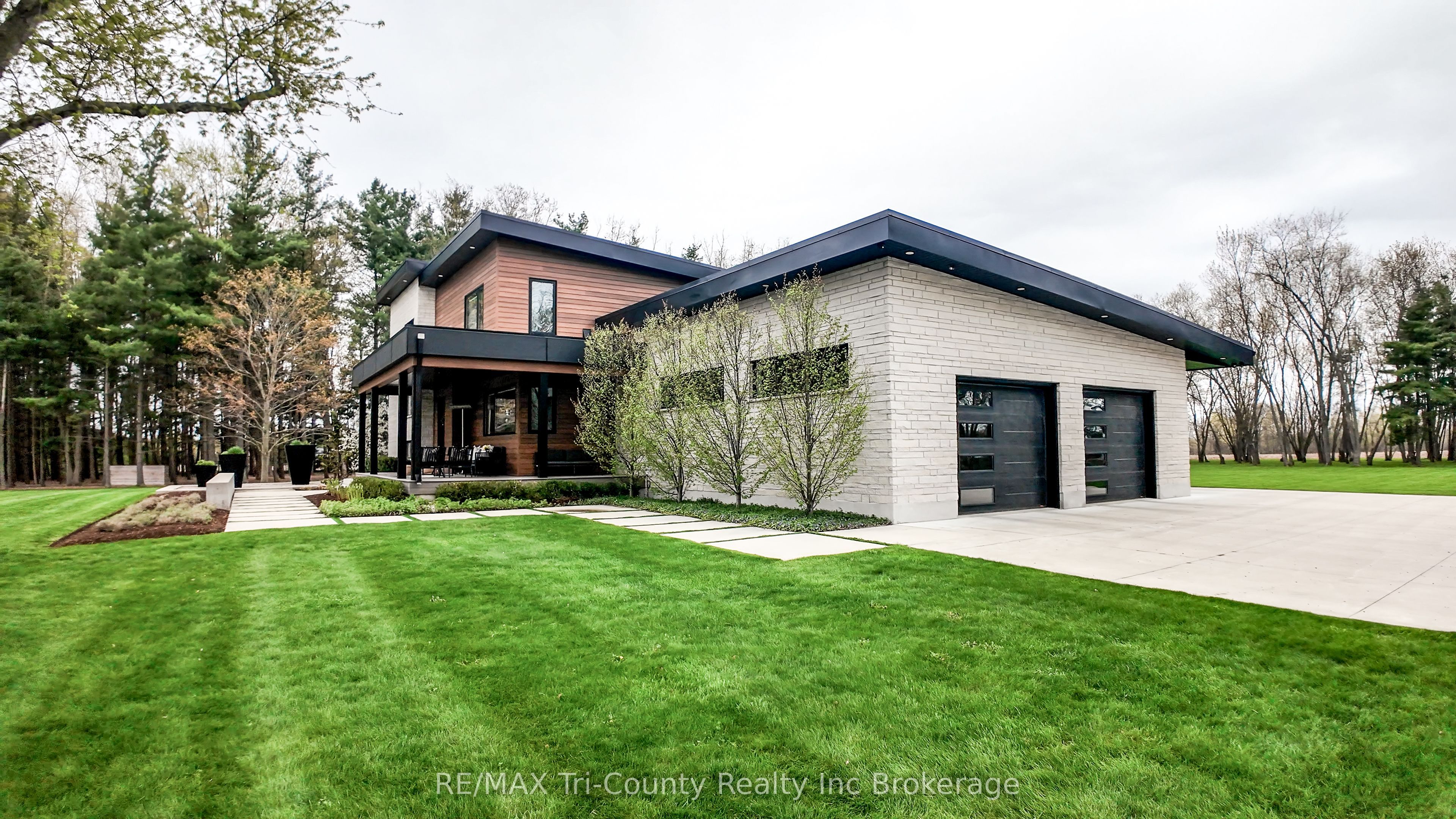 8987 Powers Road Property Photo 34