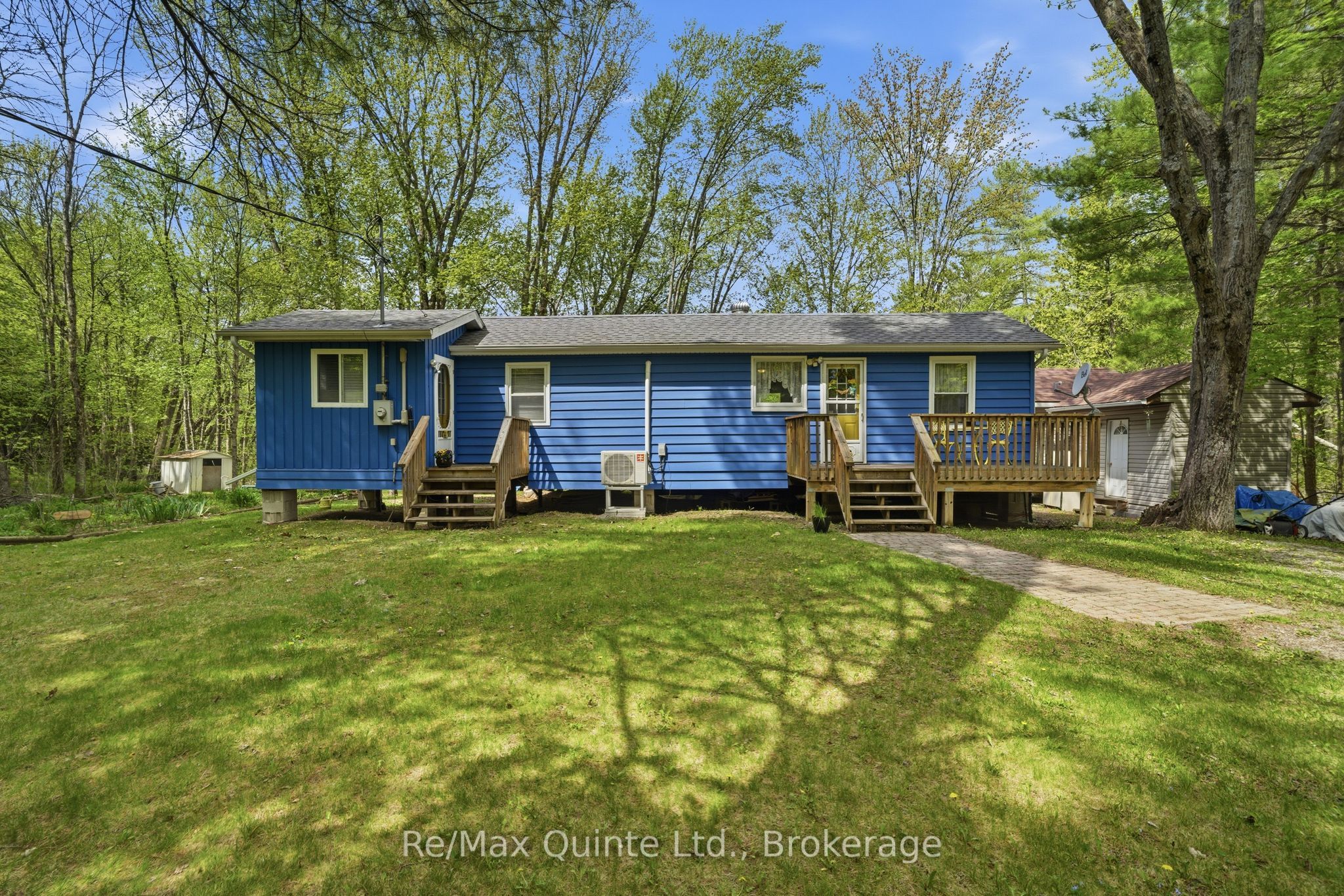 122 Cottage Lane Property Photo 1