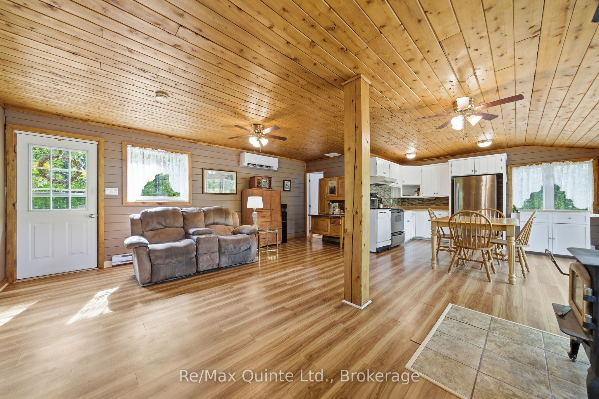 122 Cottage Lane Property Photo 5