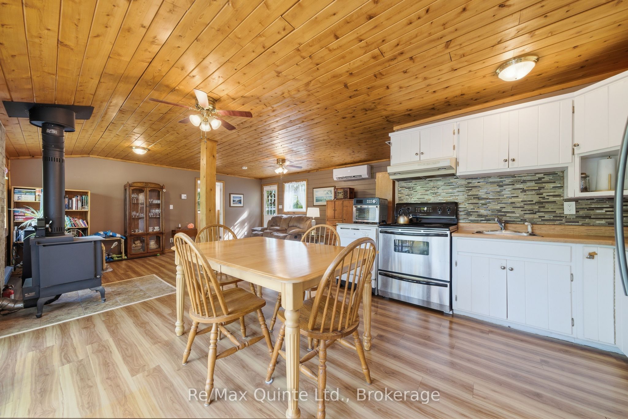 122 Cottage Lane Property Photo 10