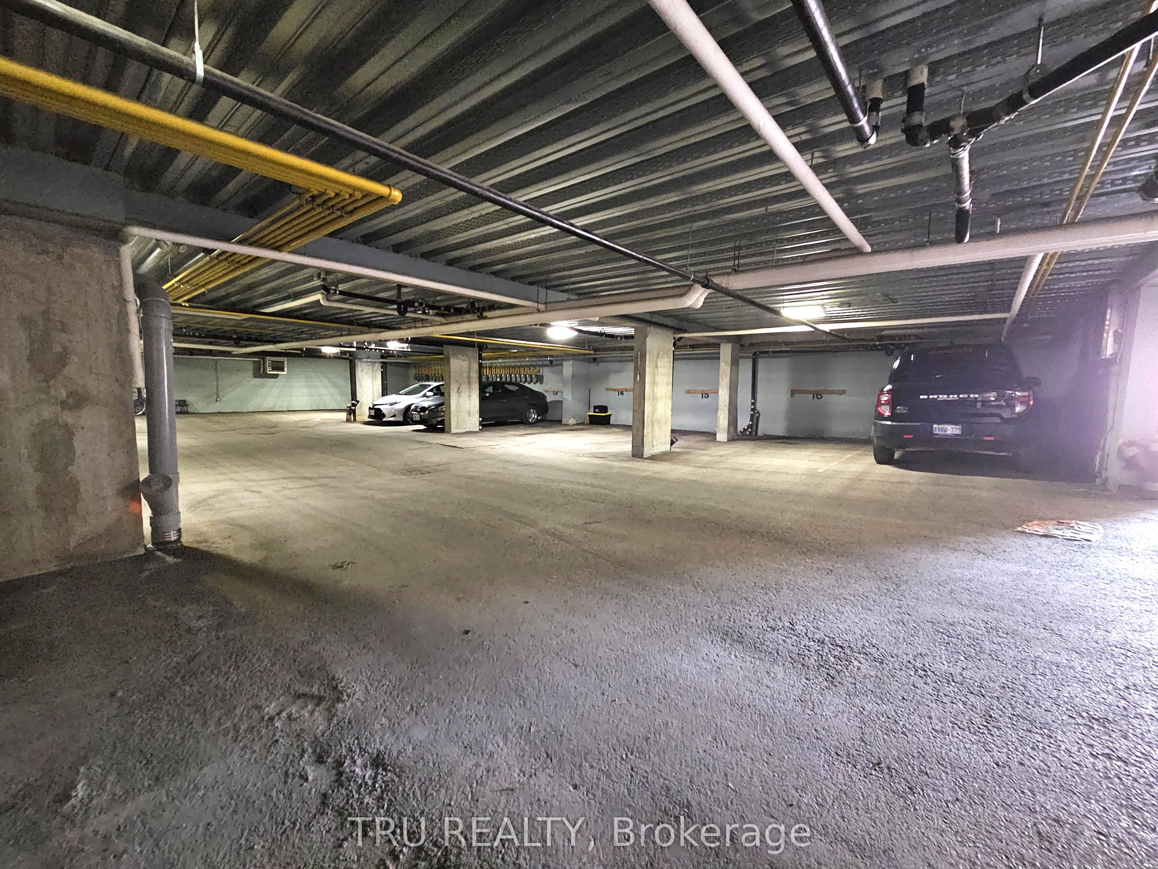 838 Somerset Street W 20 Property Photo 20