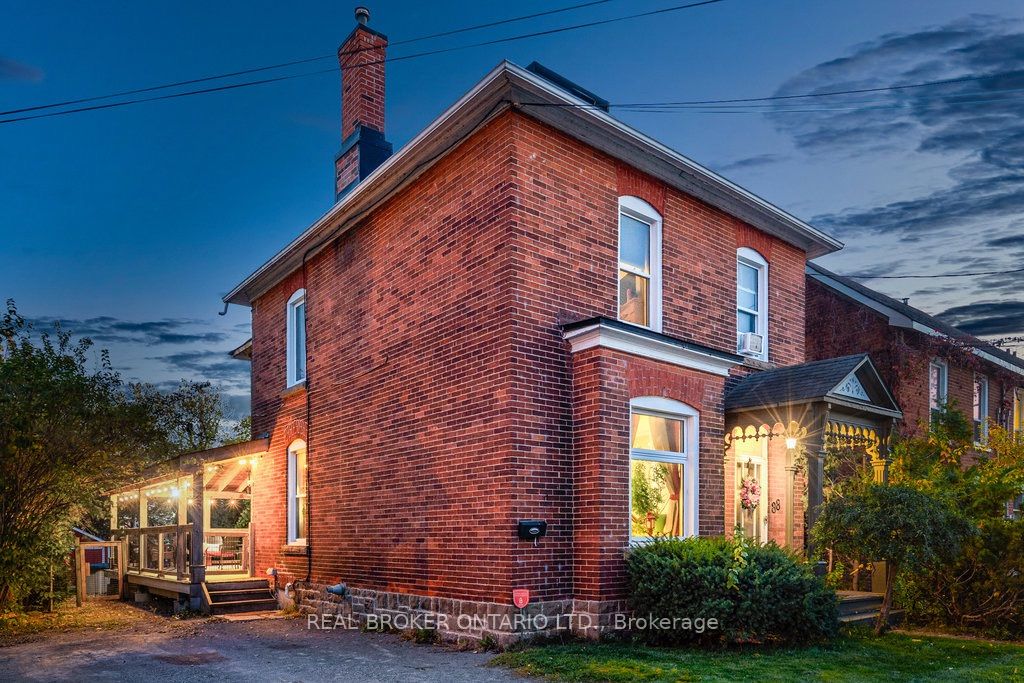 88 Moore Street Property Photo 3