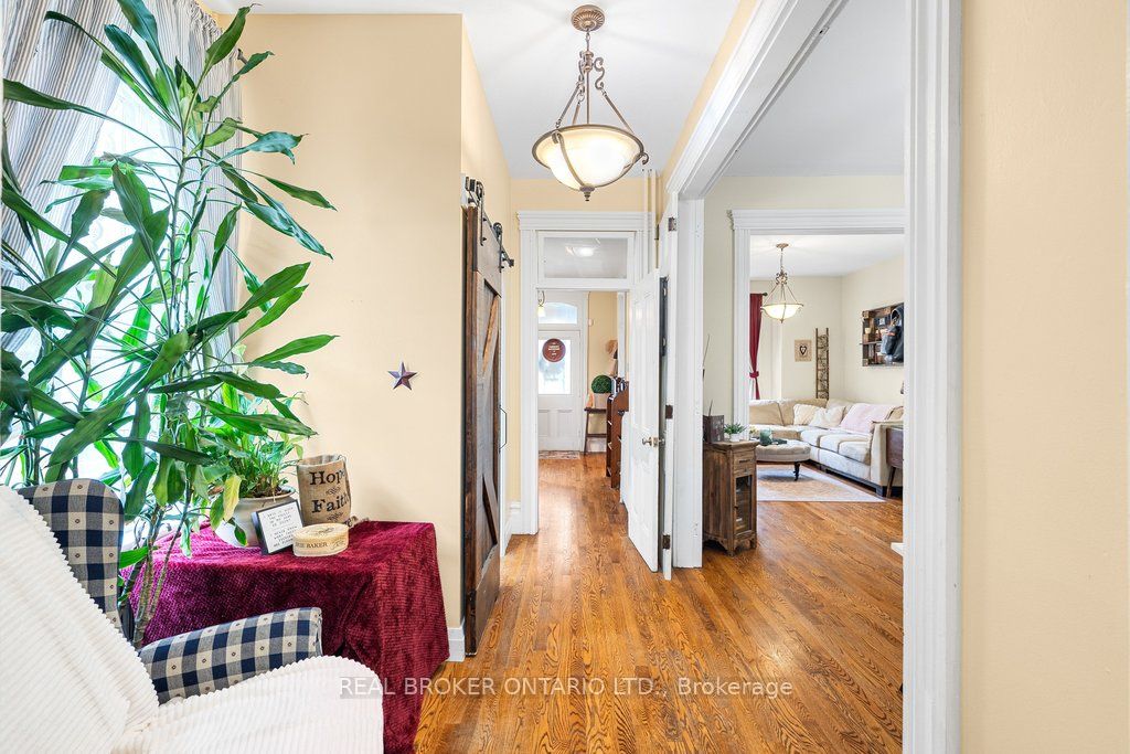 88 Moore Street Property Photo 25