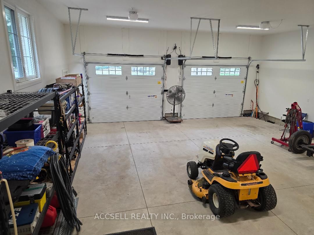 750 St. Clair Parkway Property Photo 13
