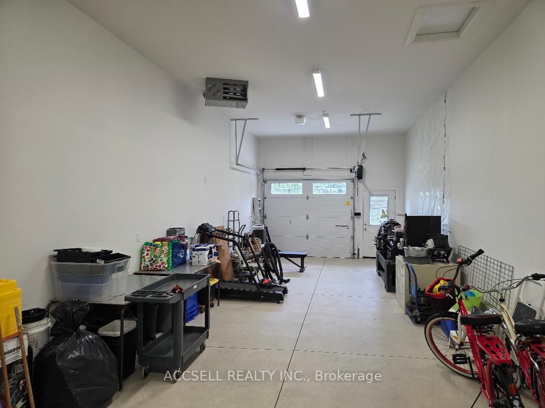 750 St. Clair Parkway Property Photo 14