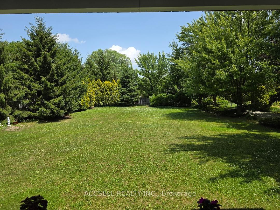 750 St. Clair Parkway Property Photo 19