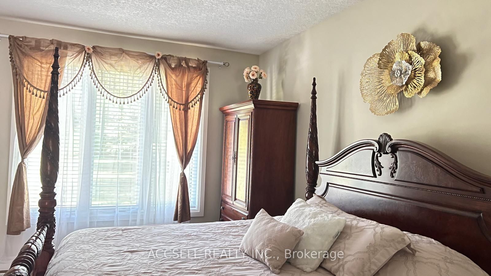 750 St. Clair Parkway Property Photo 20