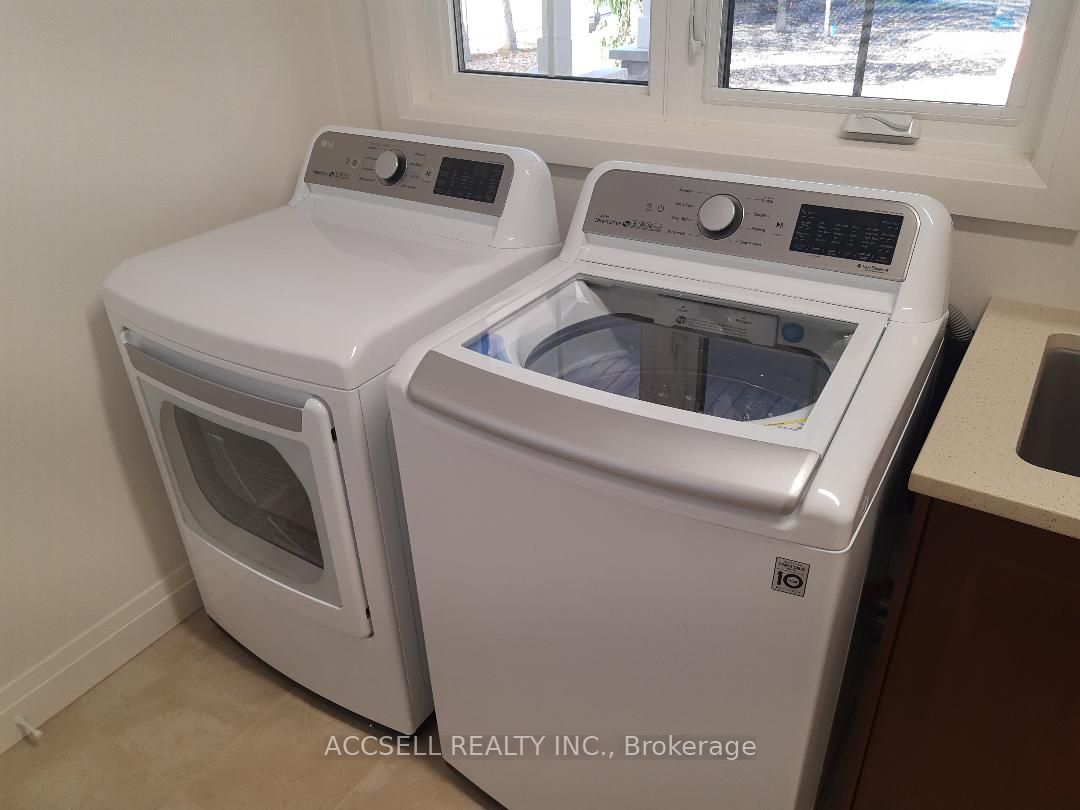 750 St. Clair Parkway Property Photo 25